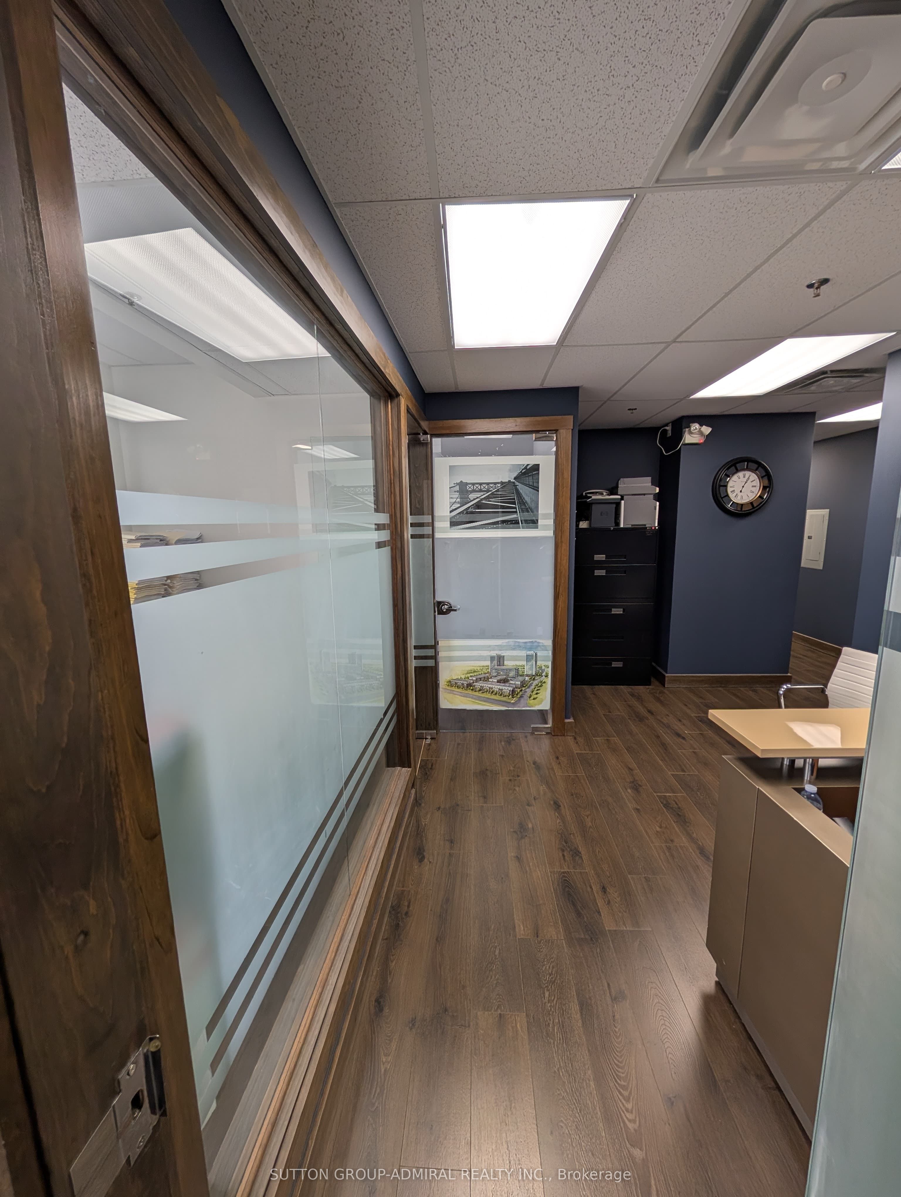 #301 - 10376 Yonge Street Property Photo 12