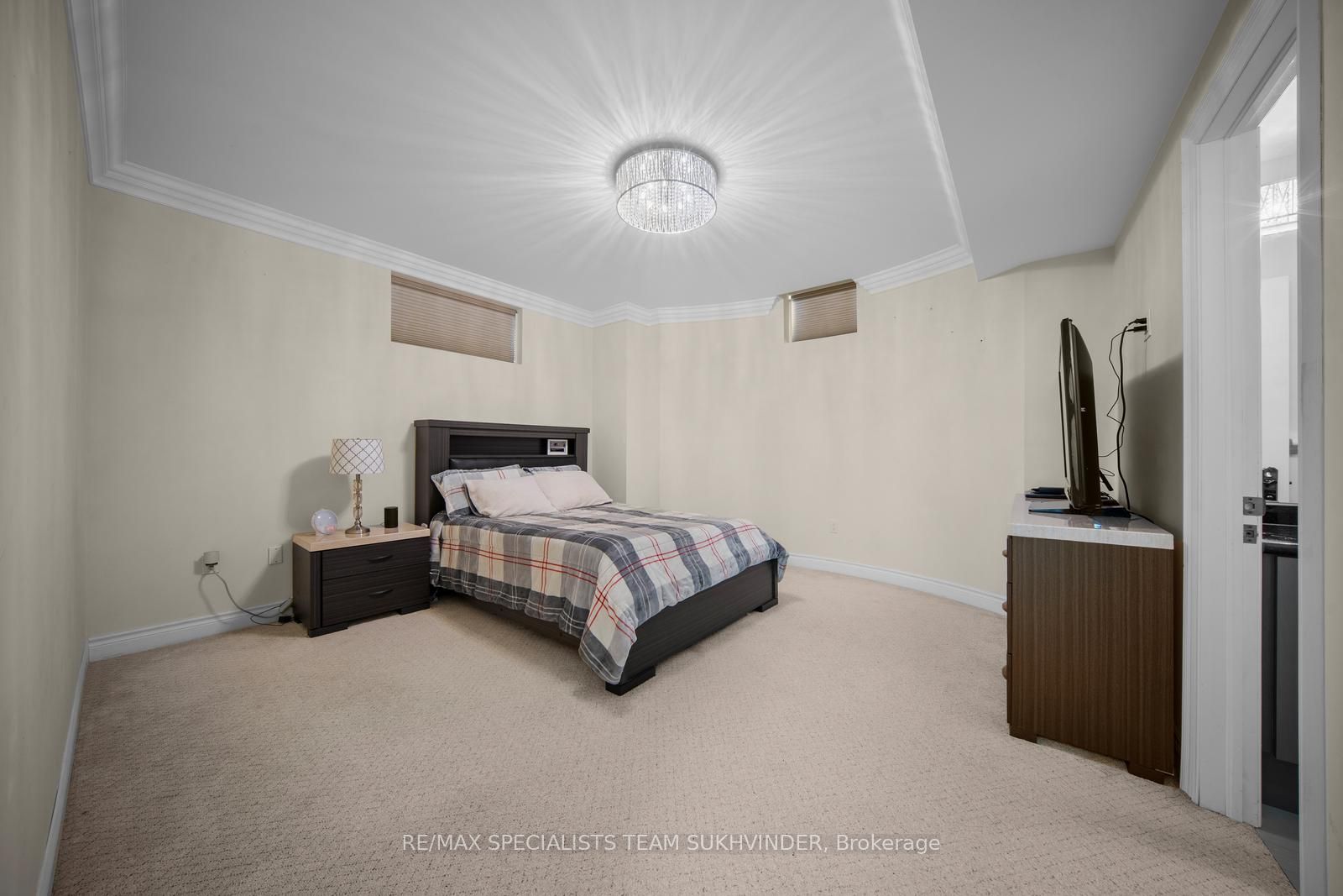 378 Woodgate Pines Drive Property Photo 37