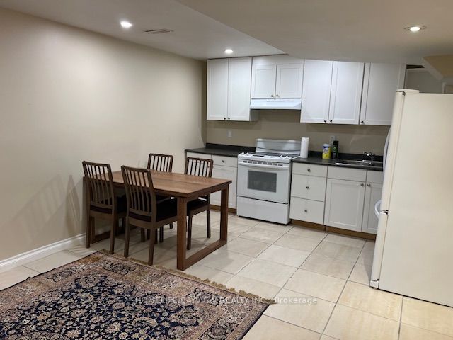 30 Appleview Road Basement Property Photo 5