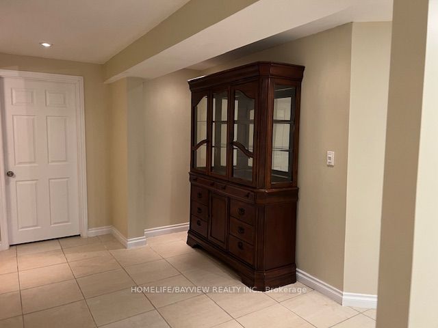 30 Appleview Road Basement Property Photo 8