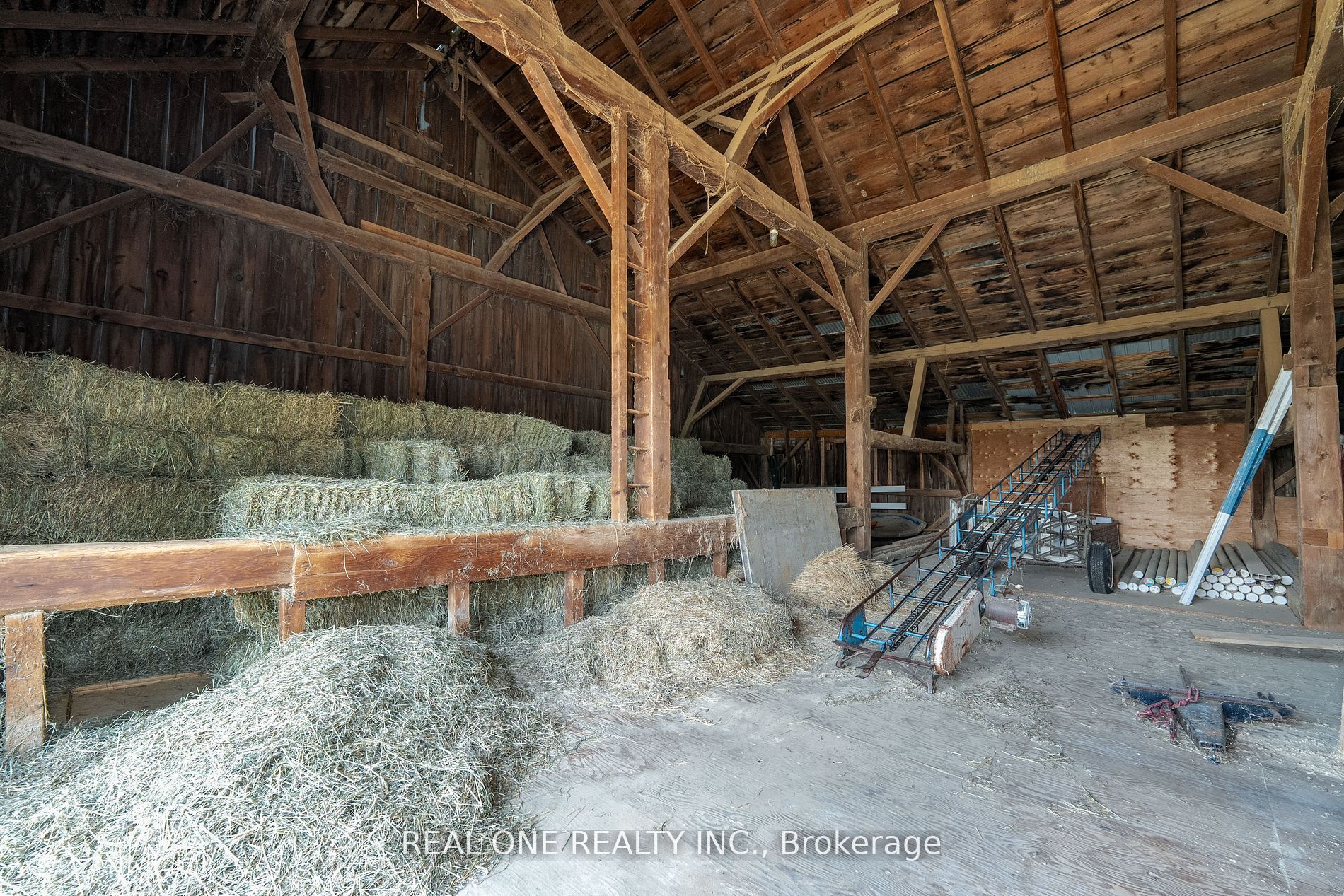 16979 Ninth Line Property Photo 15