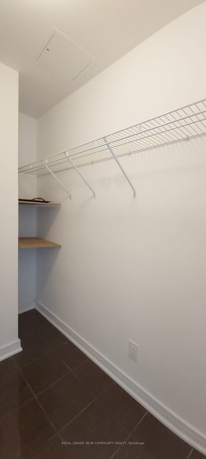 #1510 - 9201 Yonge Street Property Photo 6