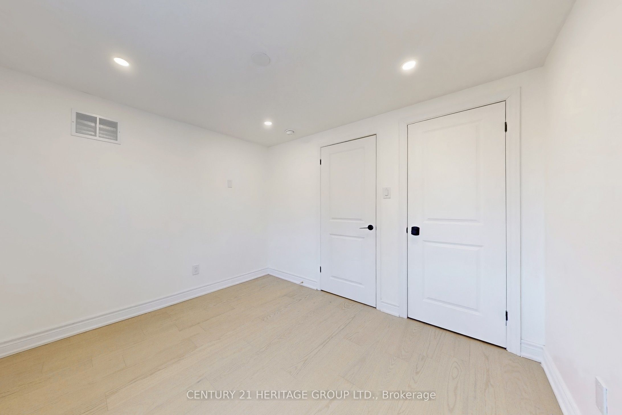 238 William Roe Boulevard Property Photo 24