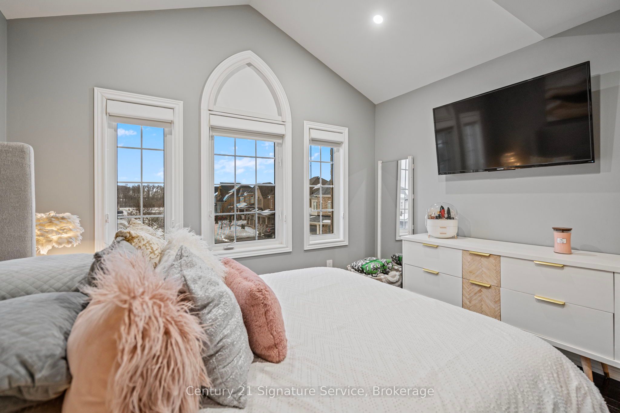 68 Greendale Avenue Property Photo 26