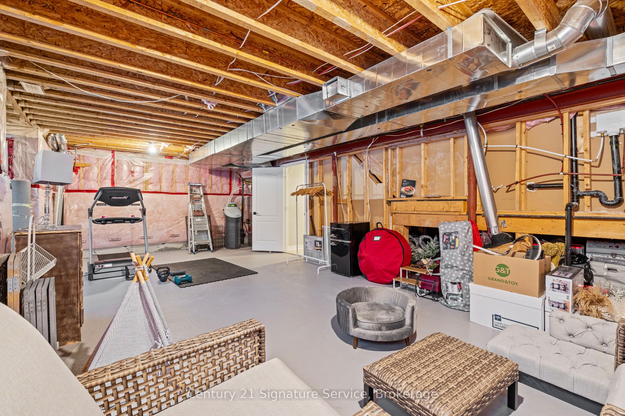 68 Greendale Avenue Property Photo 42
