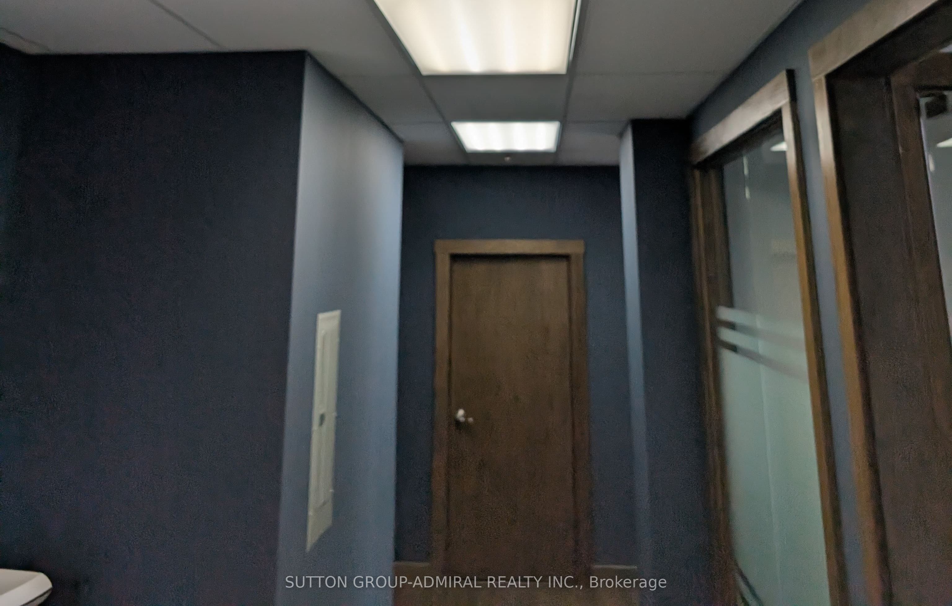 #301 - 10376 Yonge Street Property Photo 13