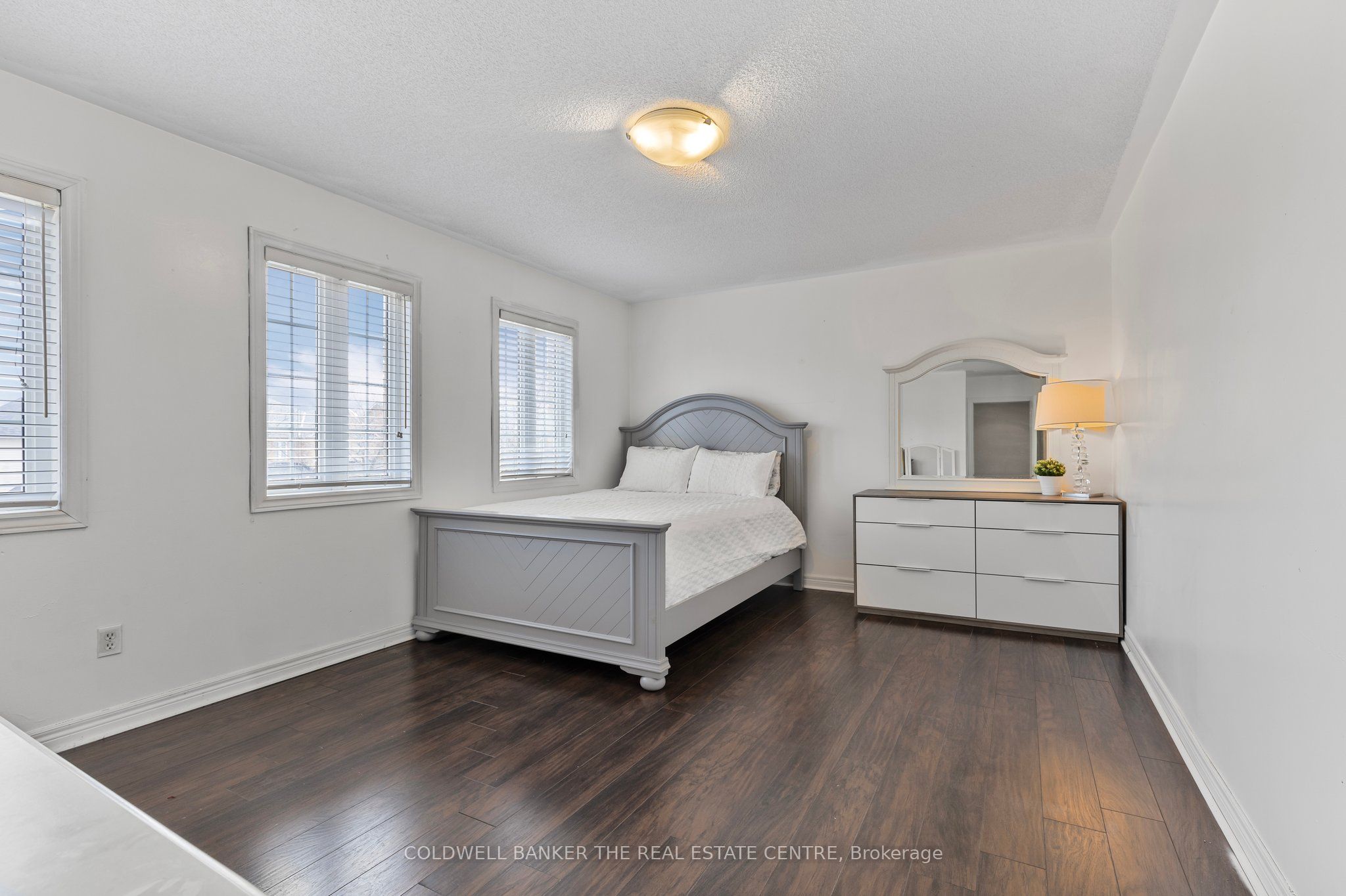 2 Reddenhurst Crescent Property Photo 28