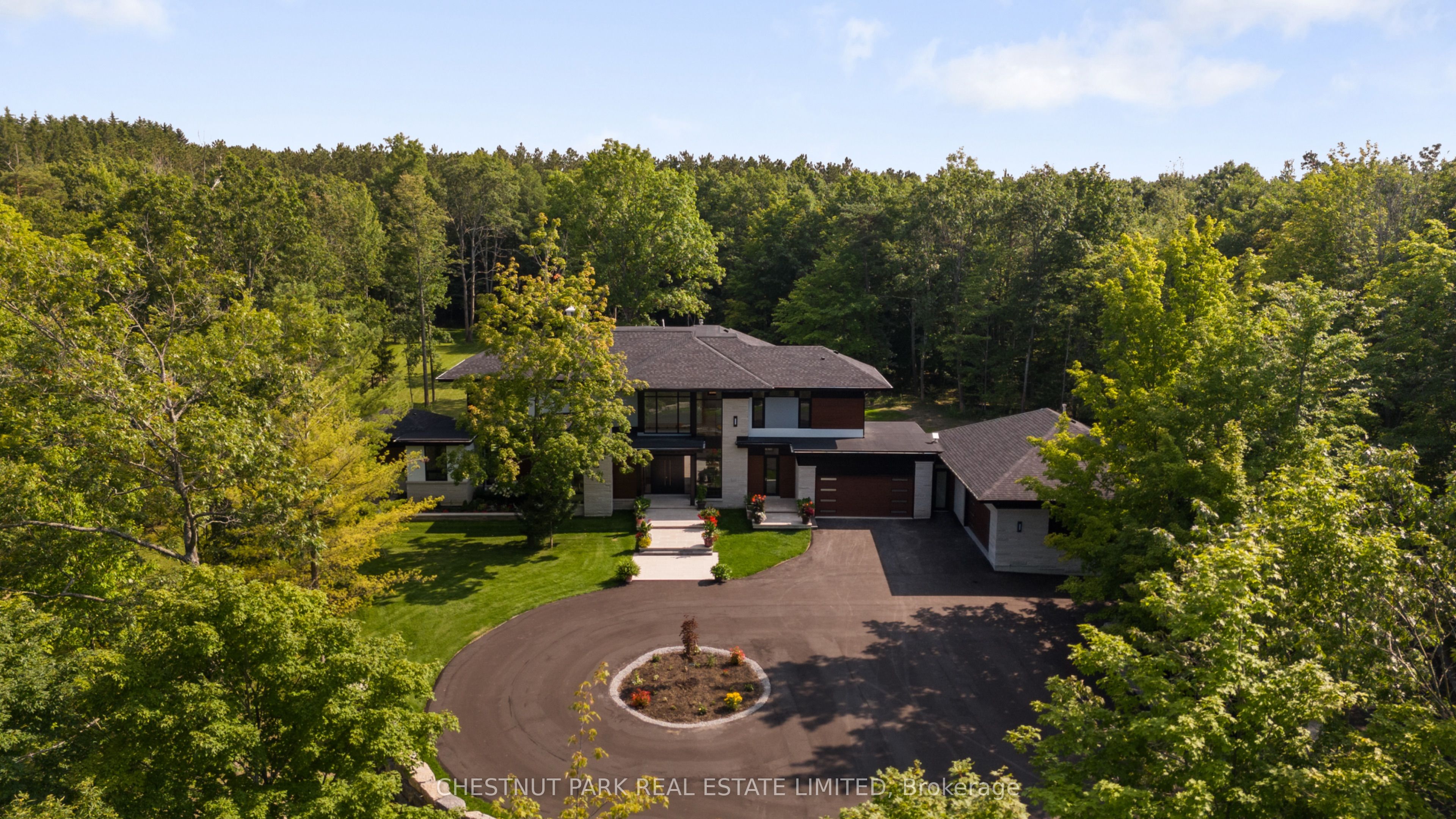 547 Old Stouffville Road Property Photo 1