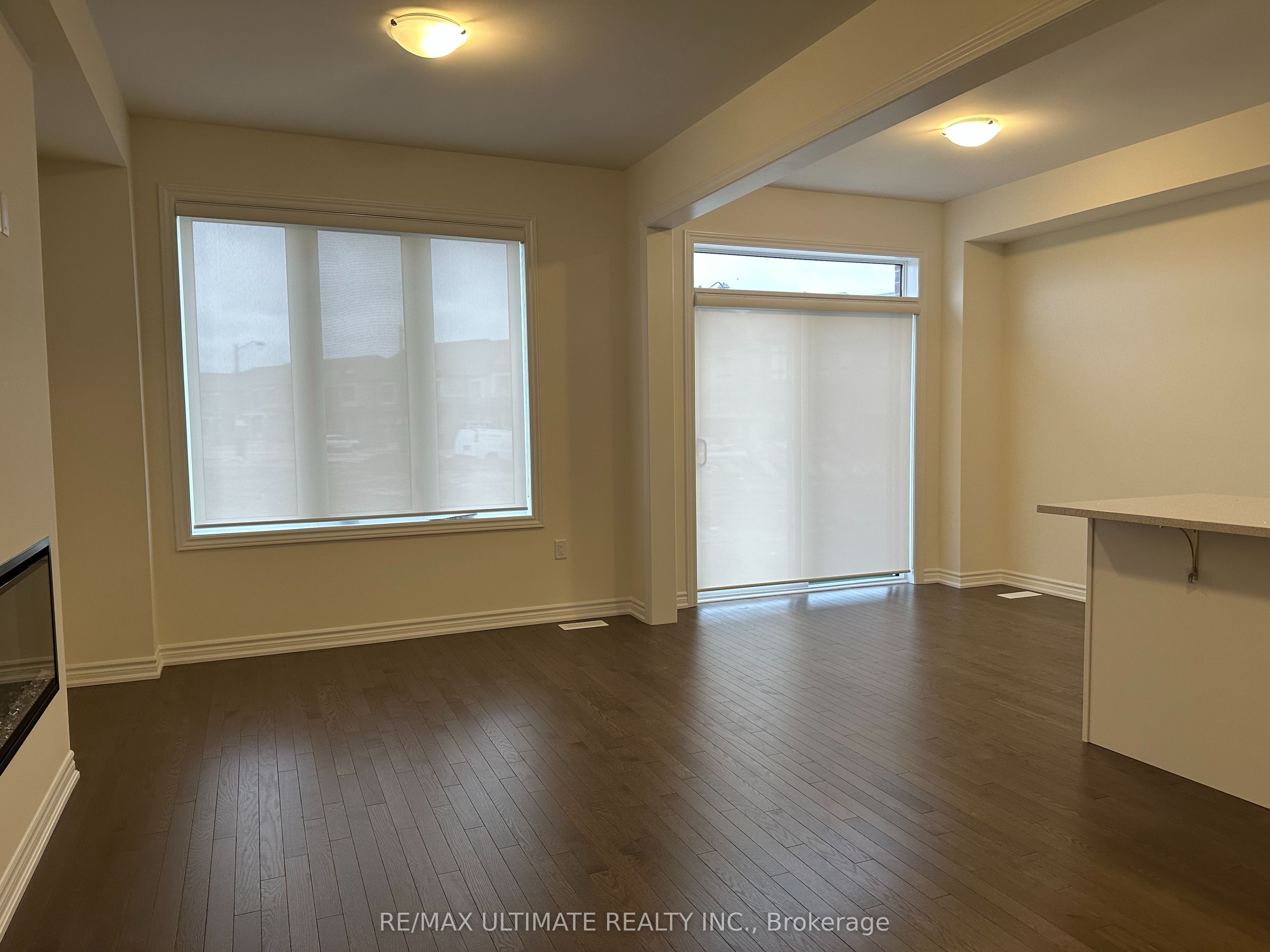 123 Haldimand Crescent Property Photo 8