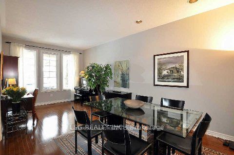 48 Grand Oak Drive N Property Photo 2