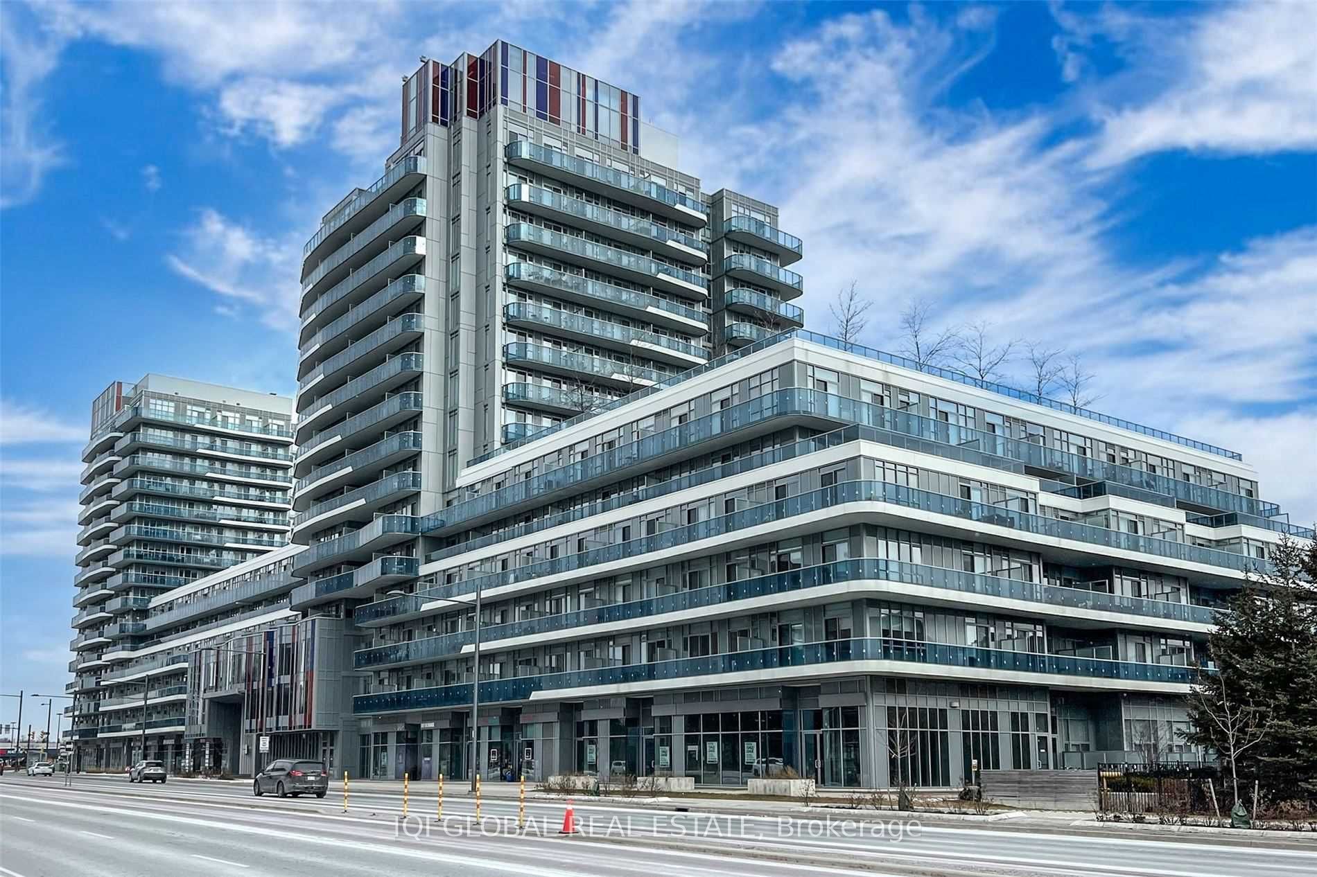 #301 - 9471 Yonge Street Property Photo 1