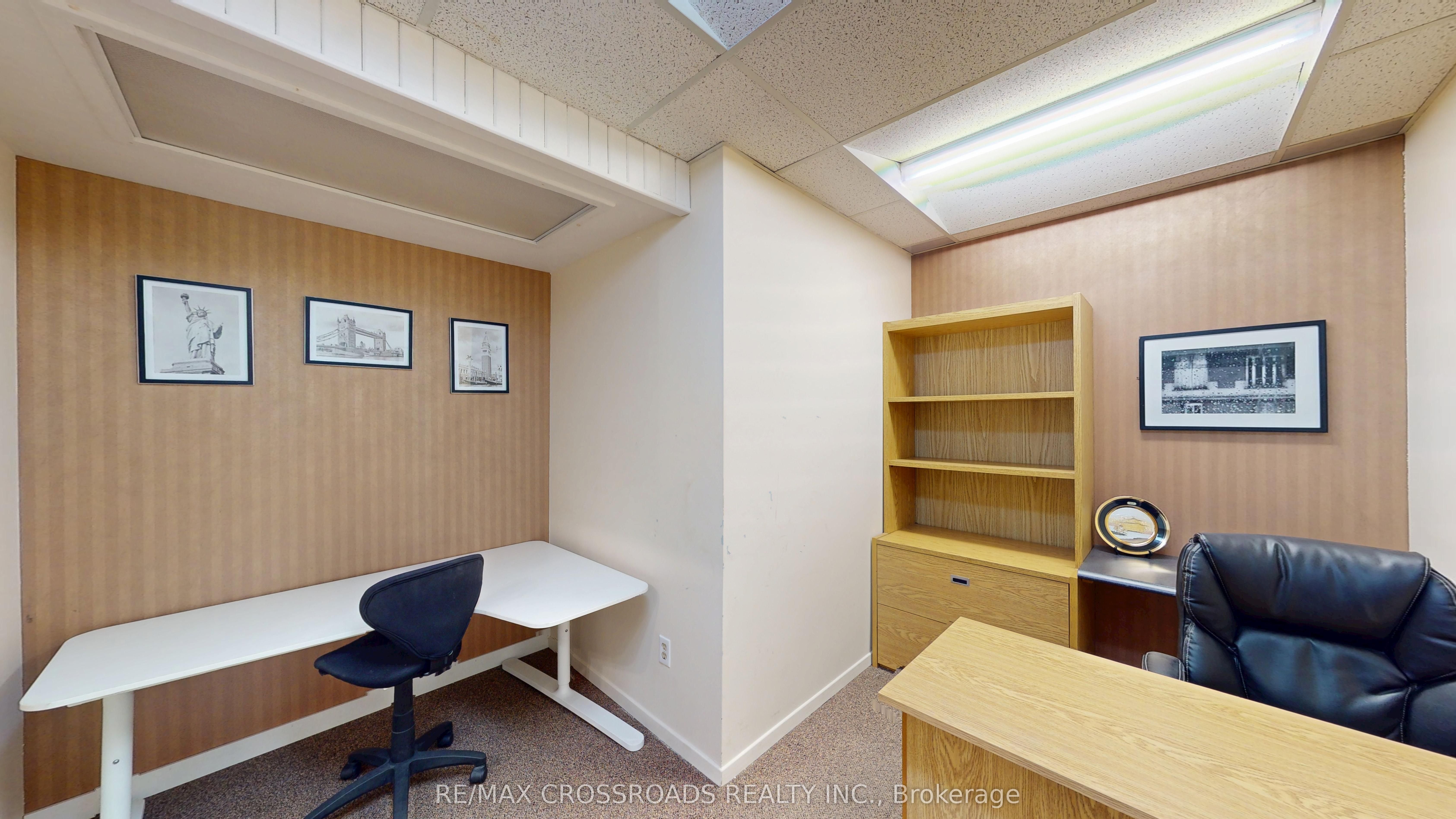 #30 - 151 Esna Park Drive Property Photo 19