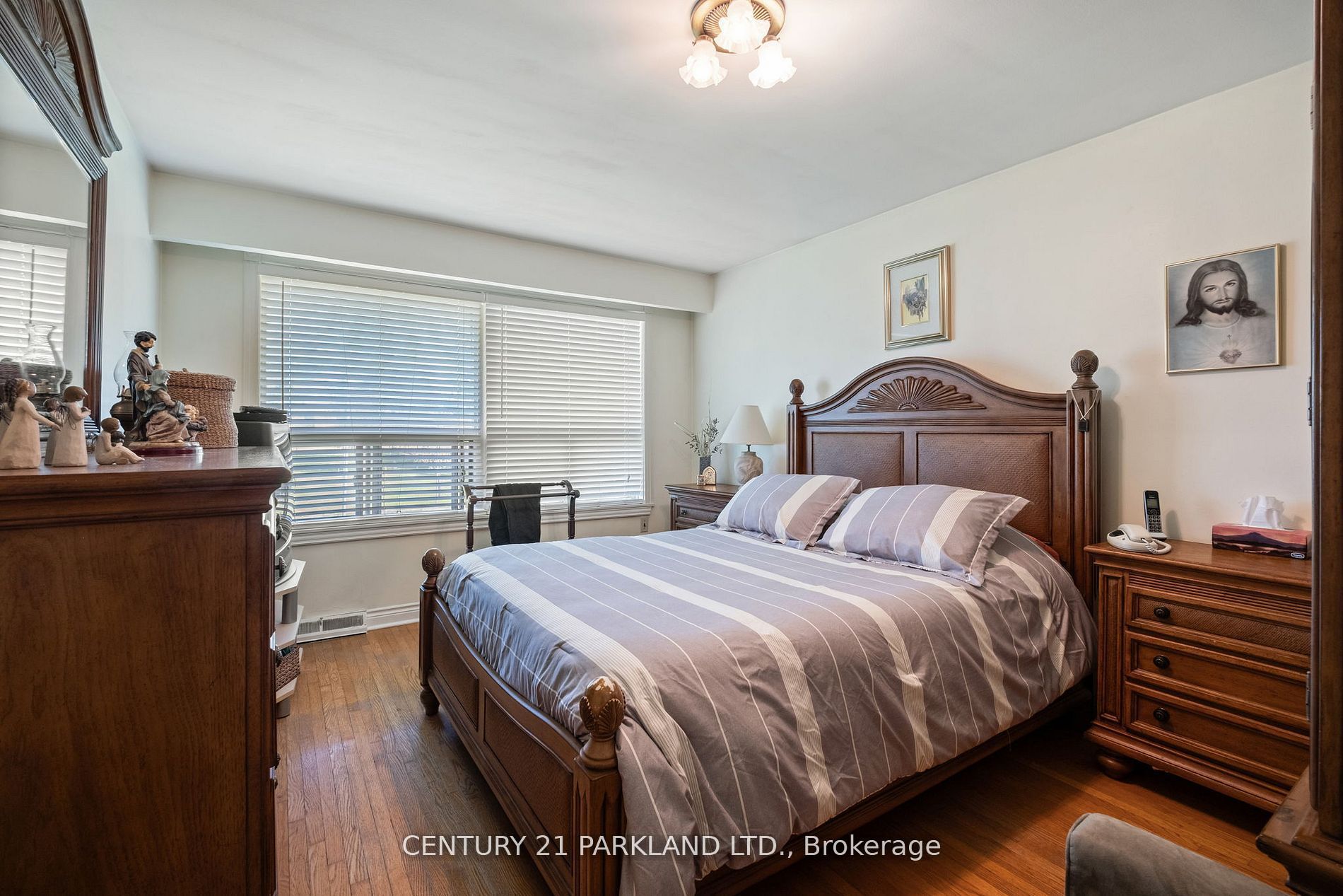 14420 Jane Street Property Photo 16