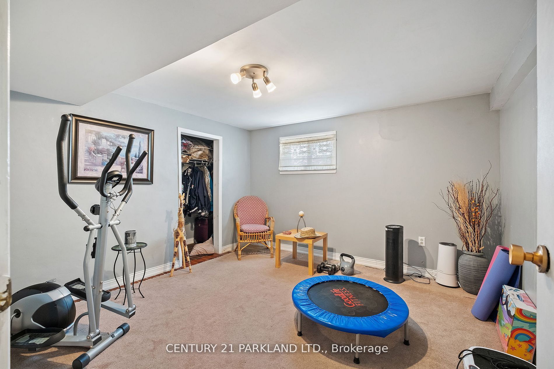 14420 Jane Street Property Photo 22