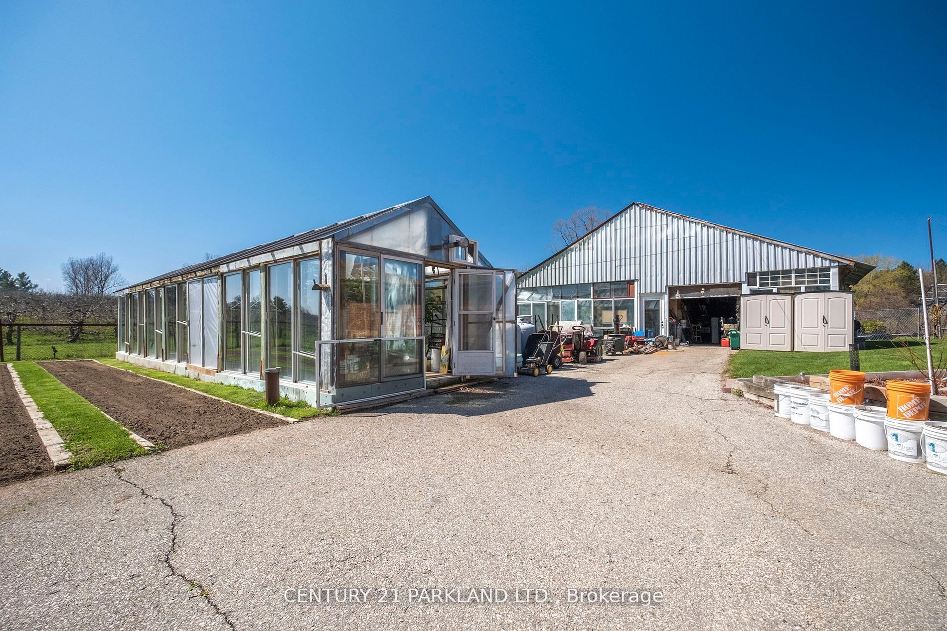 14420 Jane Street Property Photo 31
