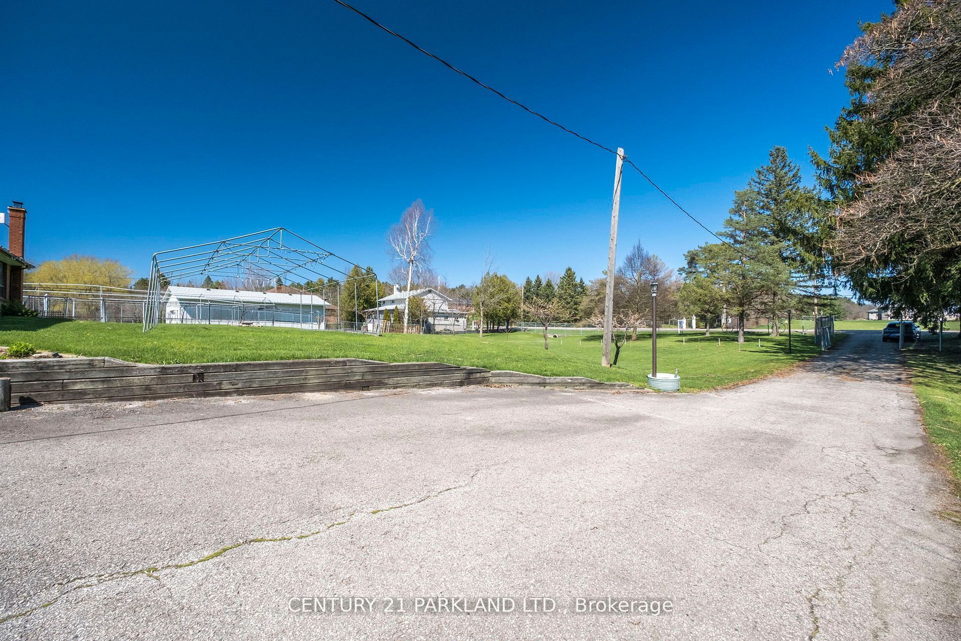14420 Jane Street Property Photo 40
