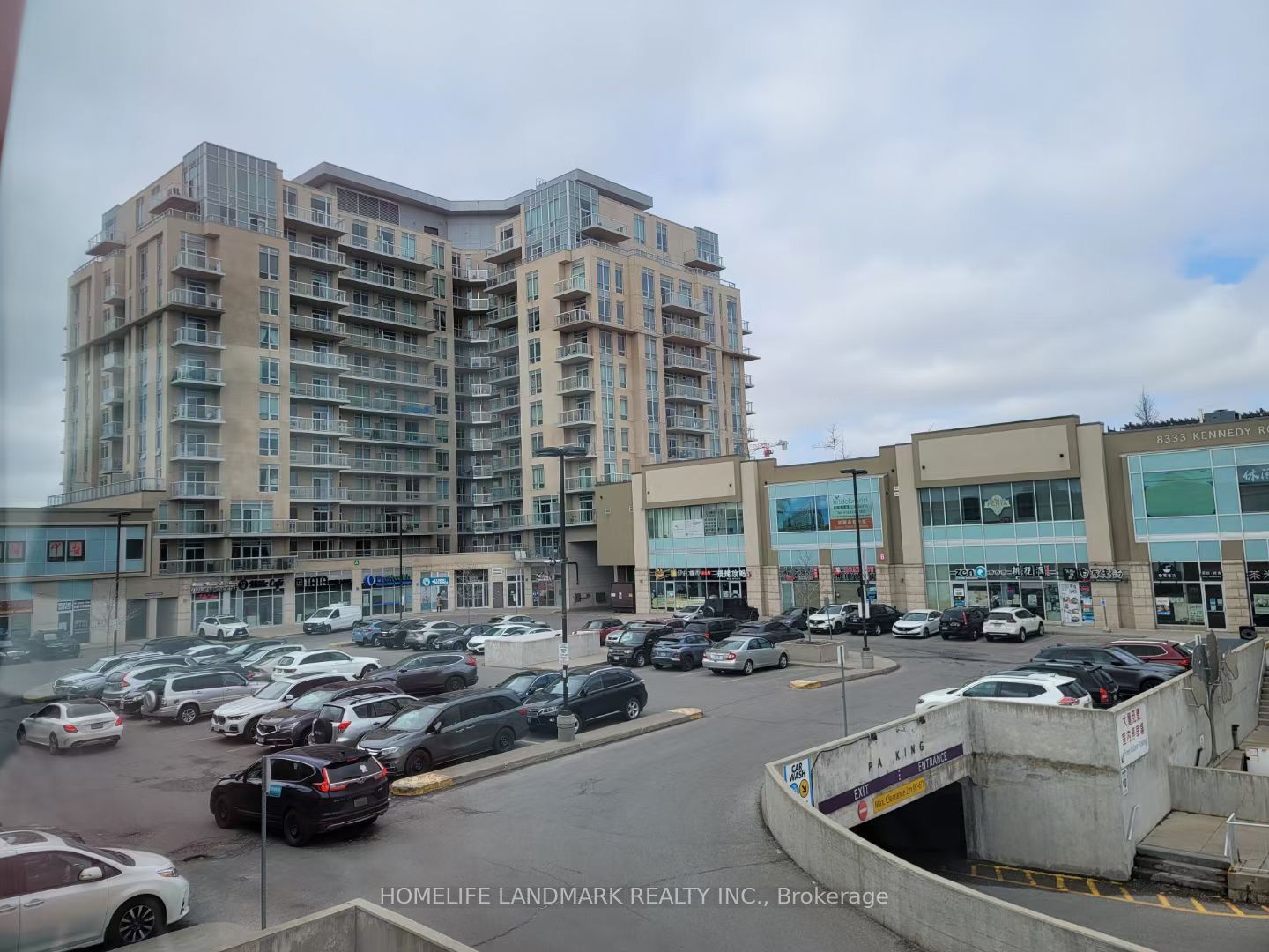 #1002 - 32 South Unionville Avenue Property Photo 10