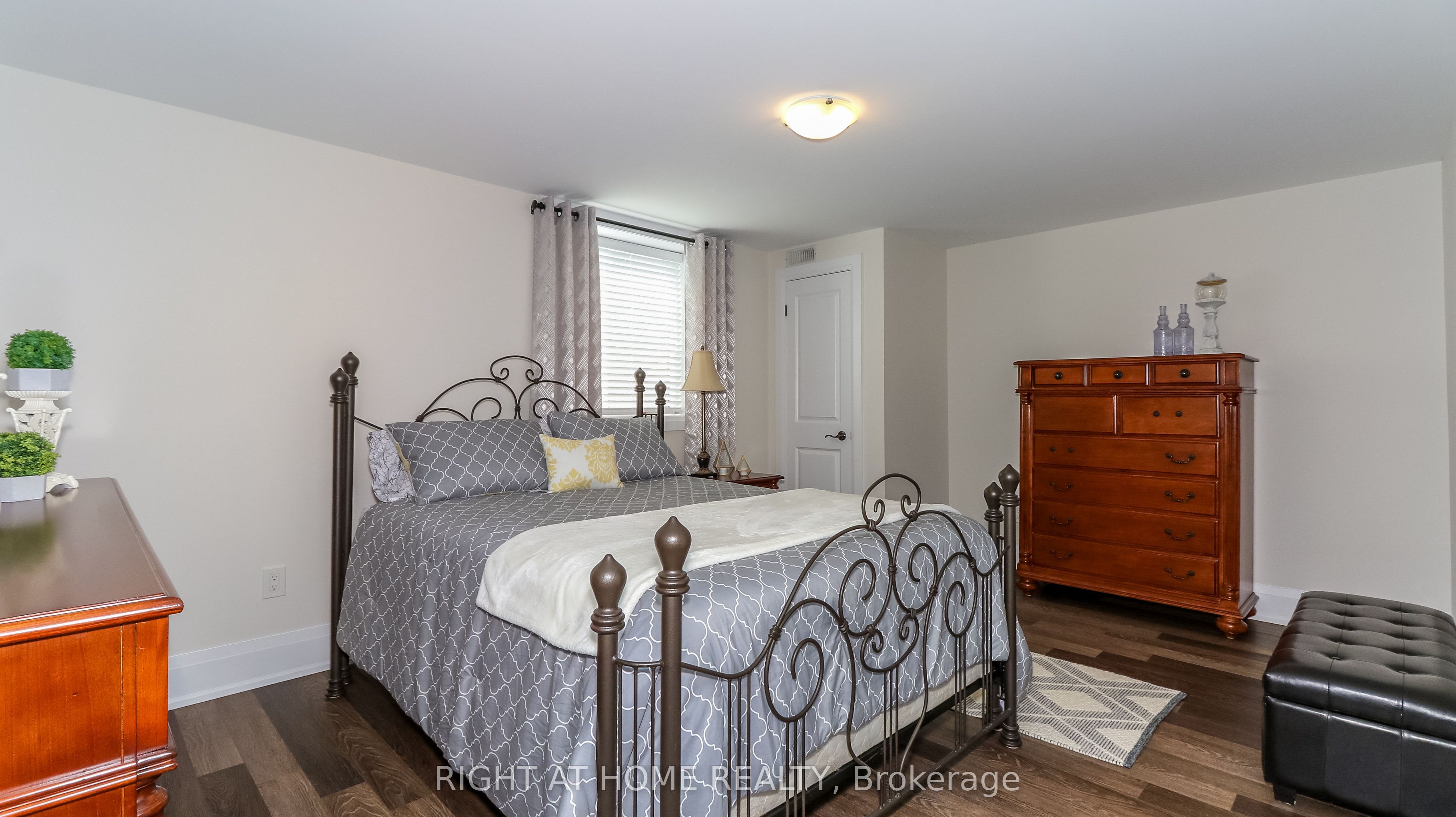 27 Mckeown Street Property Photo 32
