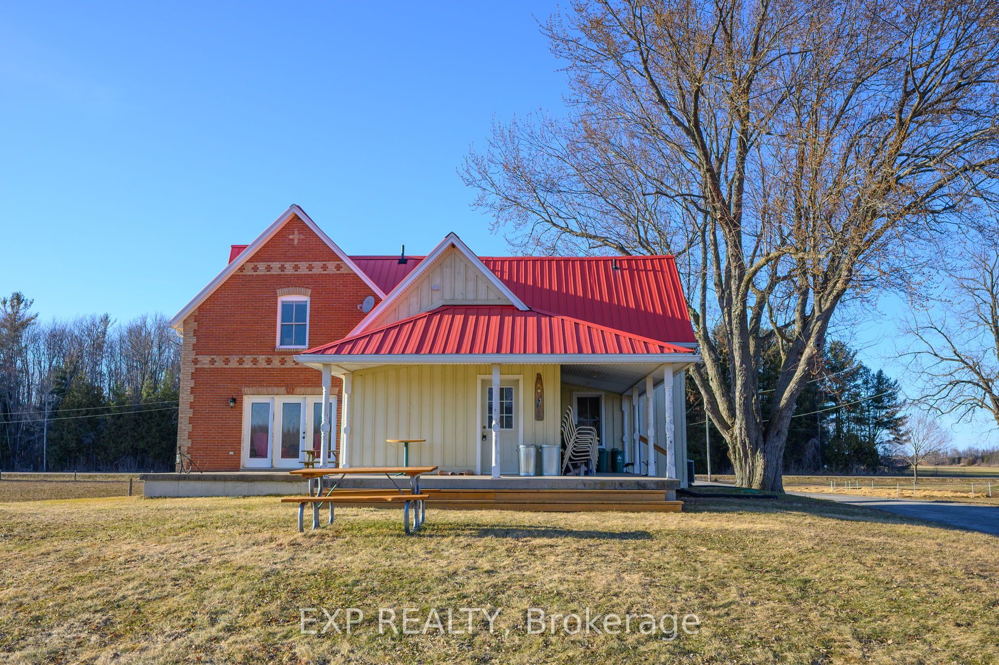 8923 Morning Glory Road Property Photo 9