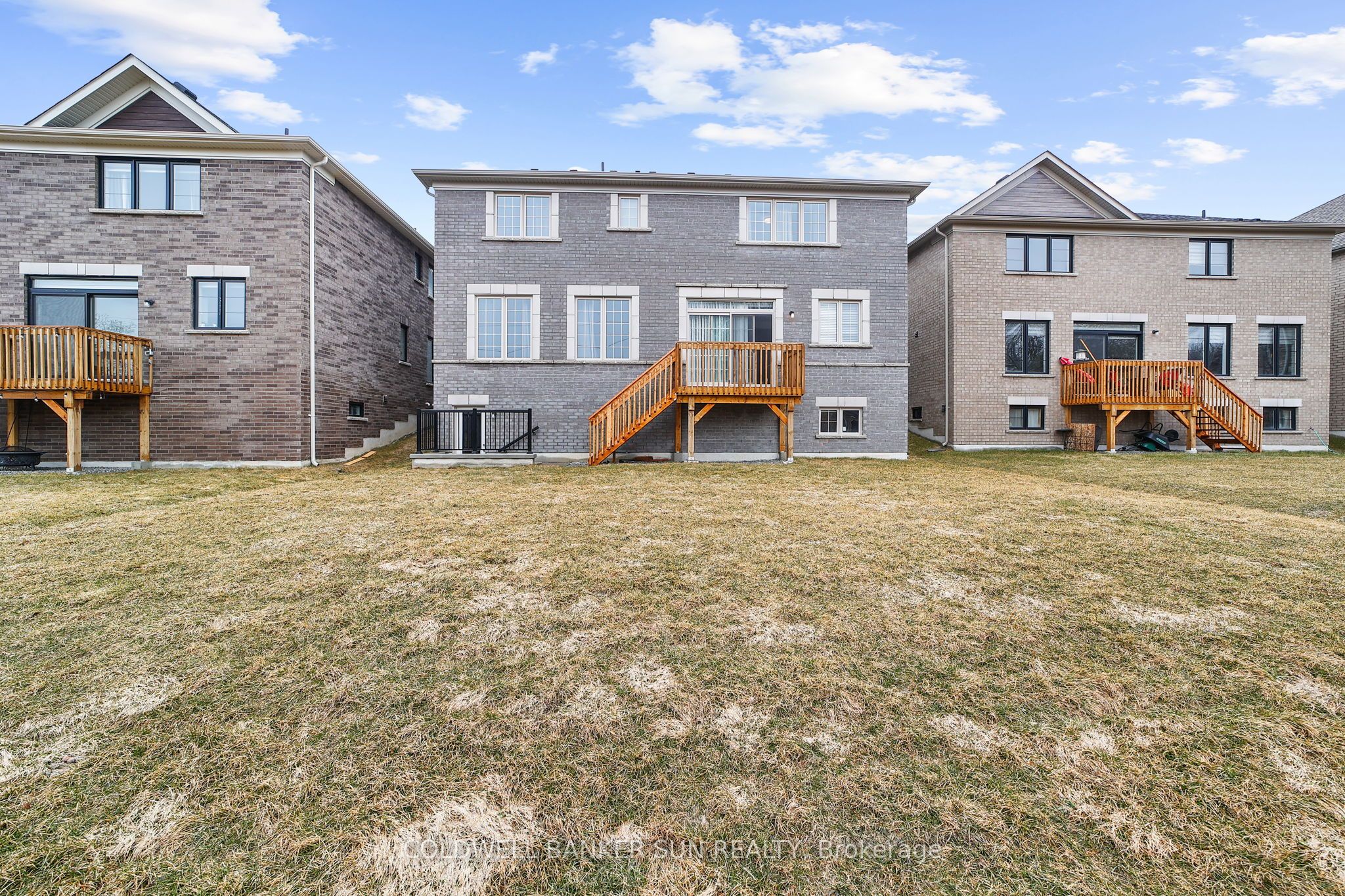 15 Hummingbird Grove E Property Photo 40