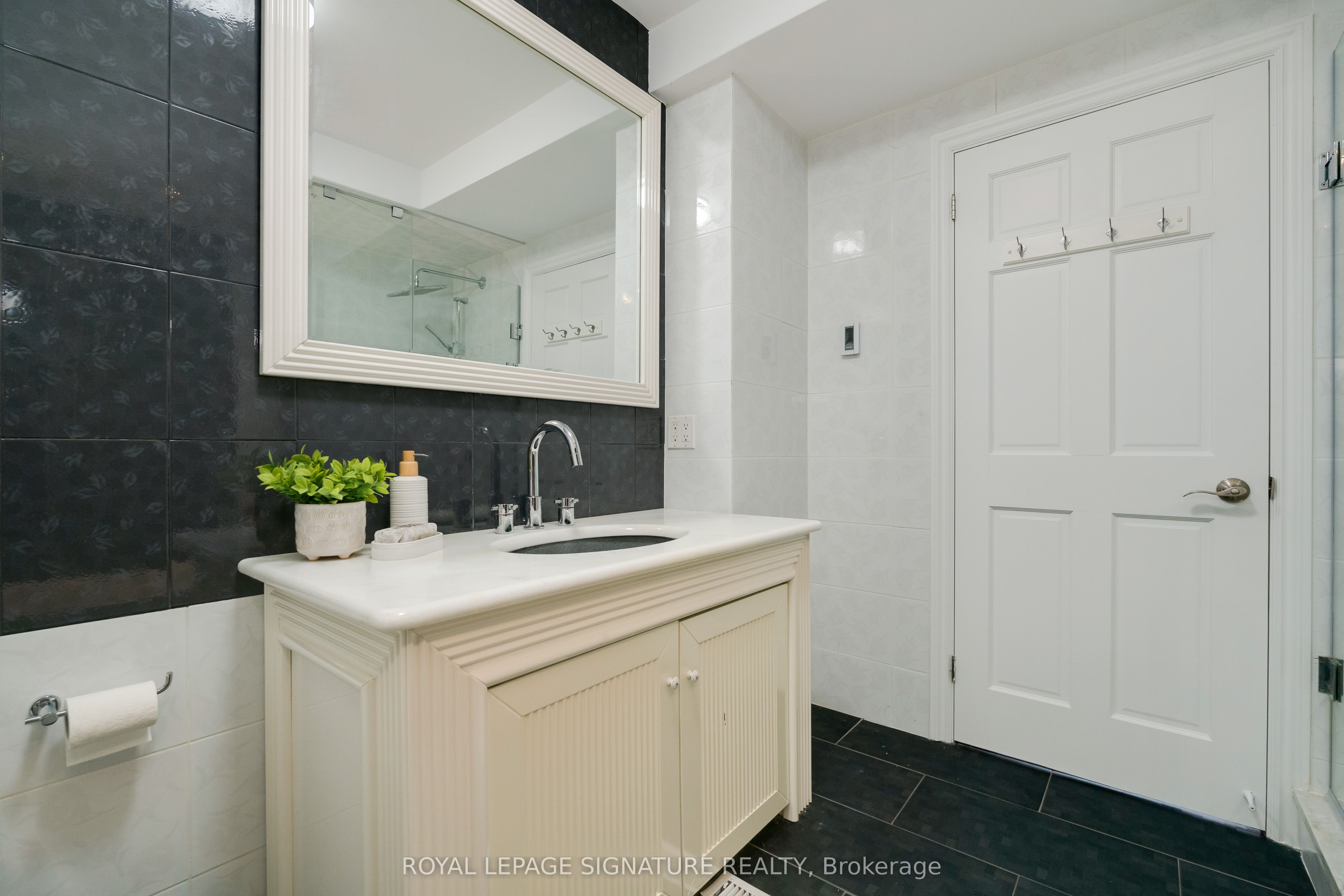 339 Elmwood Avenue Property Photo 24