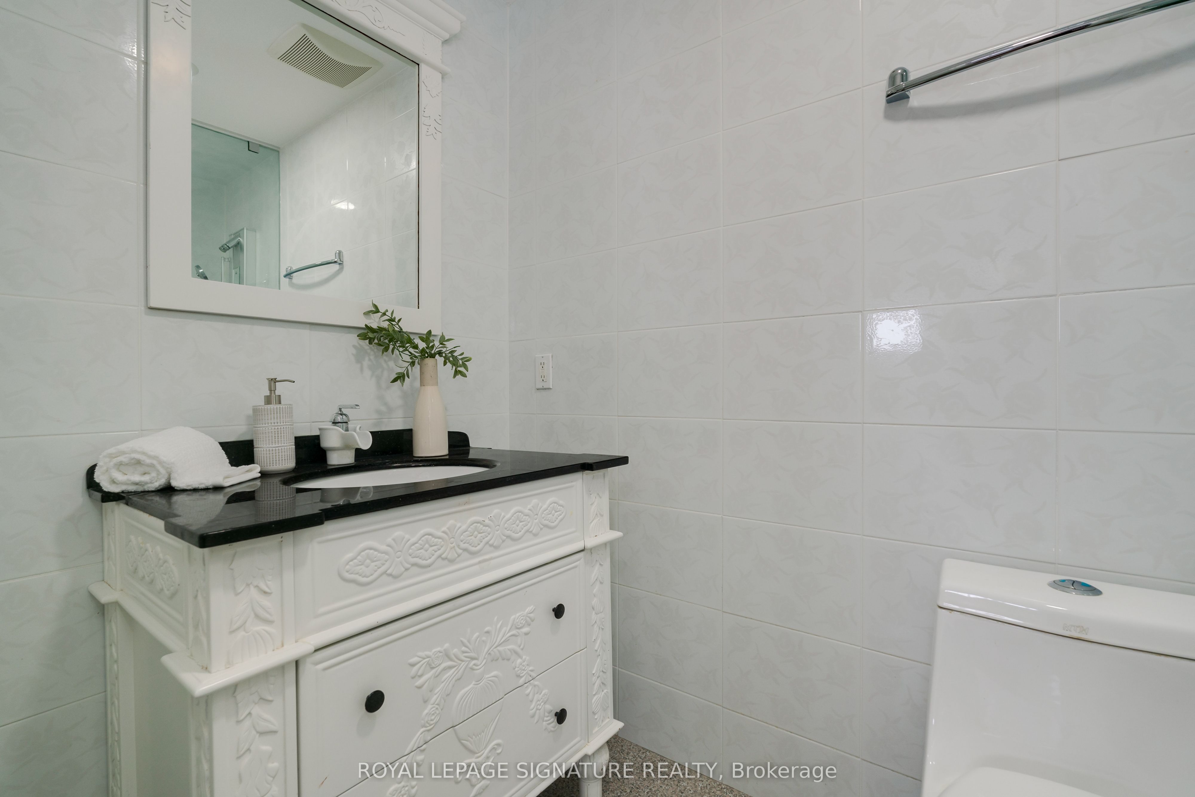 339 Elmwood Avenue Property Photo 30