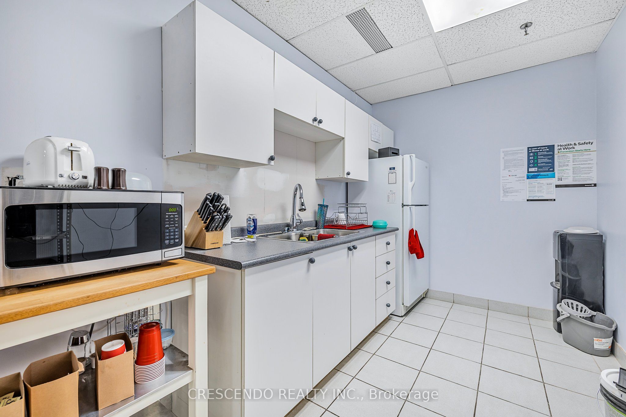 #240 - 7050 Weston Road Property Photo 32