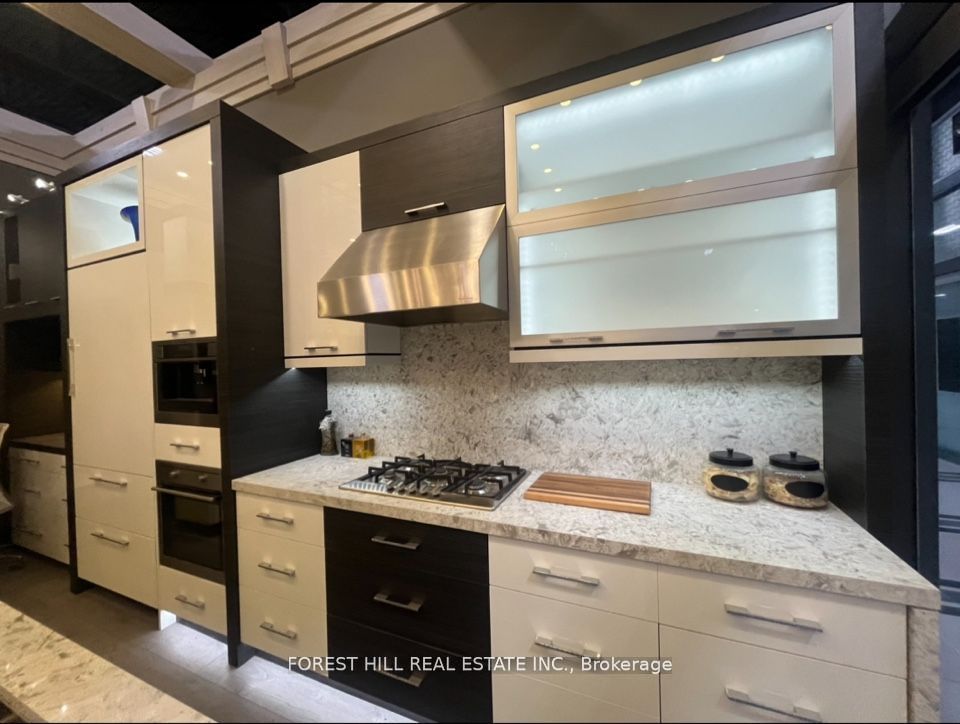 #60 - 7250 Keele Street Property Photo 7