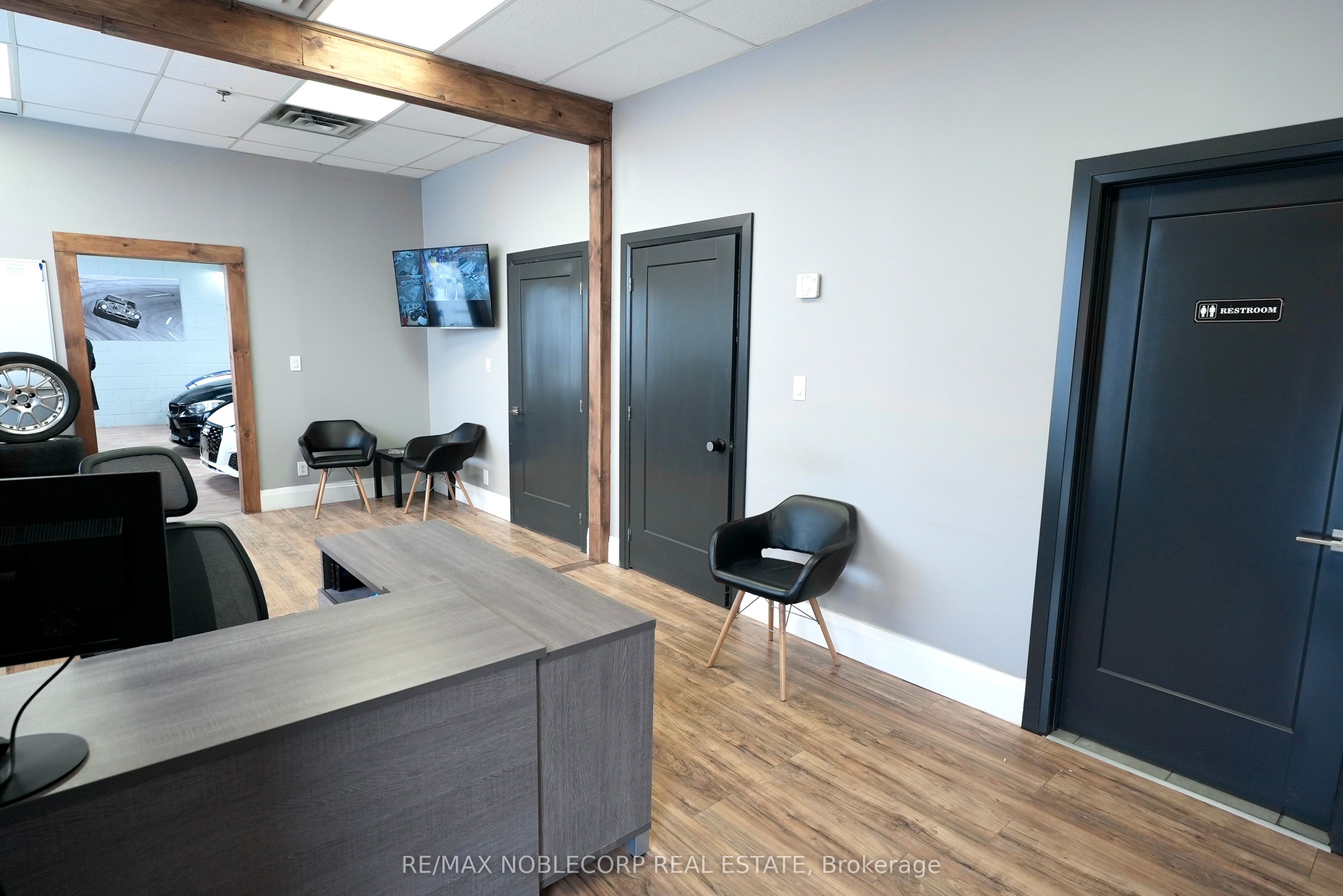 #4 - 310 Millway Avenue Property Photo 10