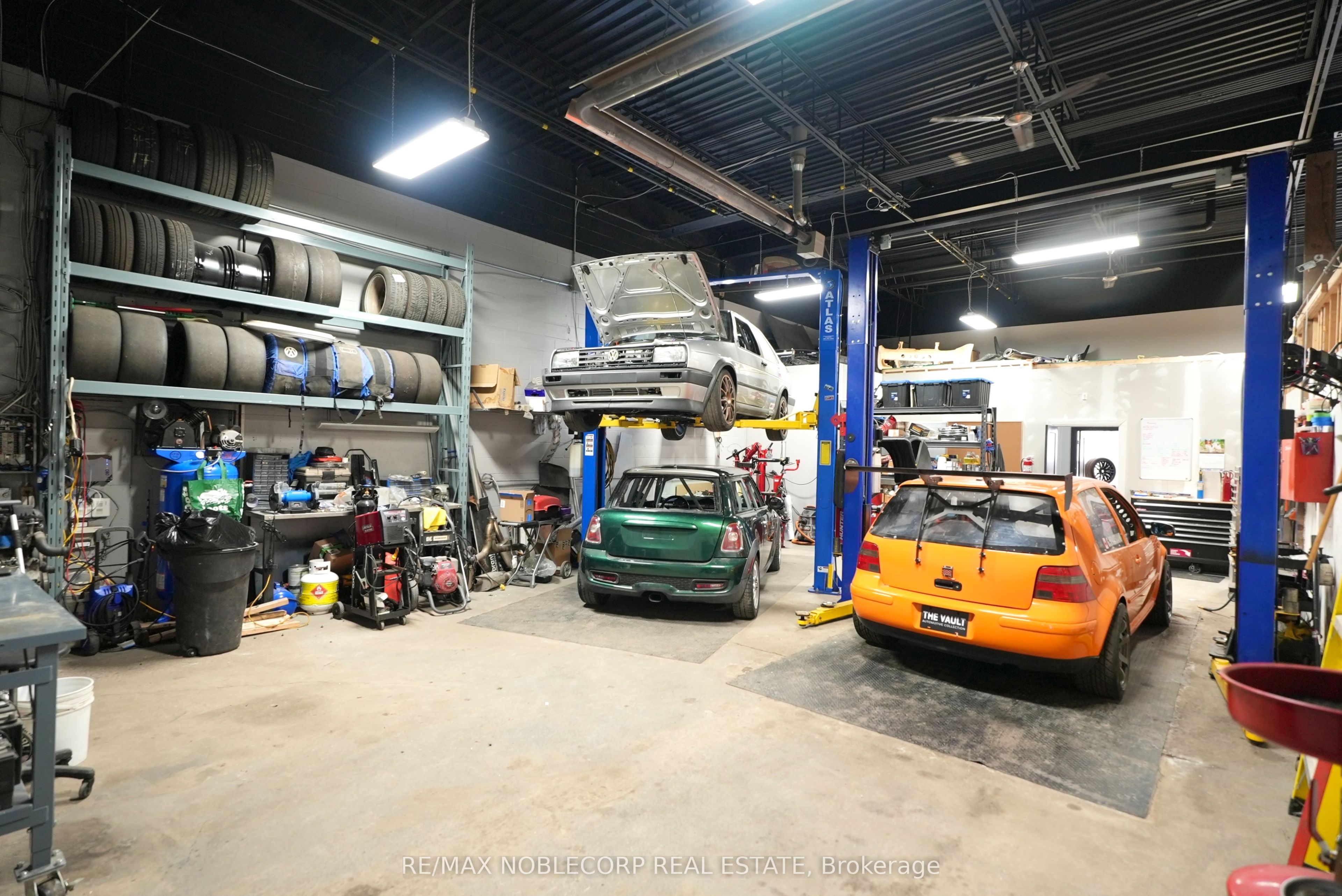 #4 - 310 Millway Avenue Property Photo 15