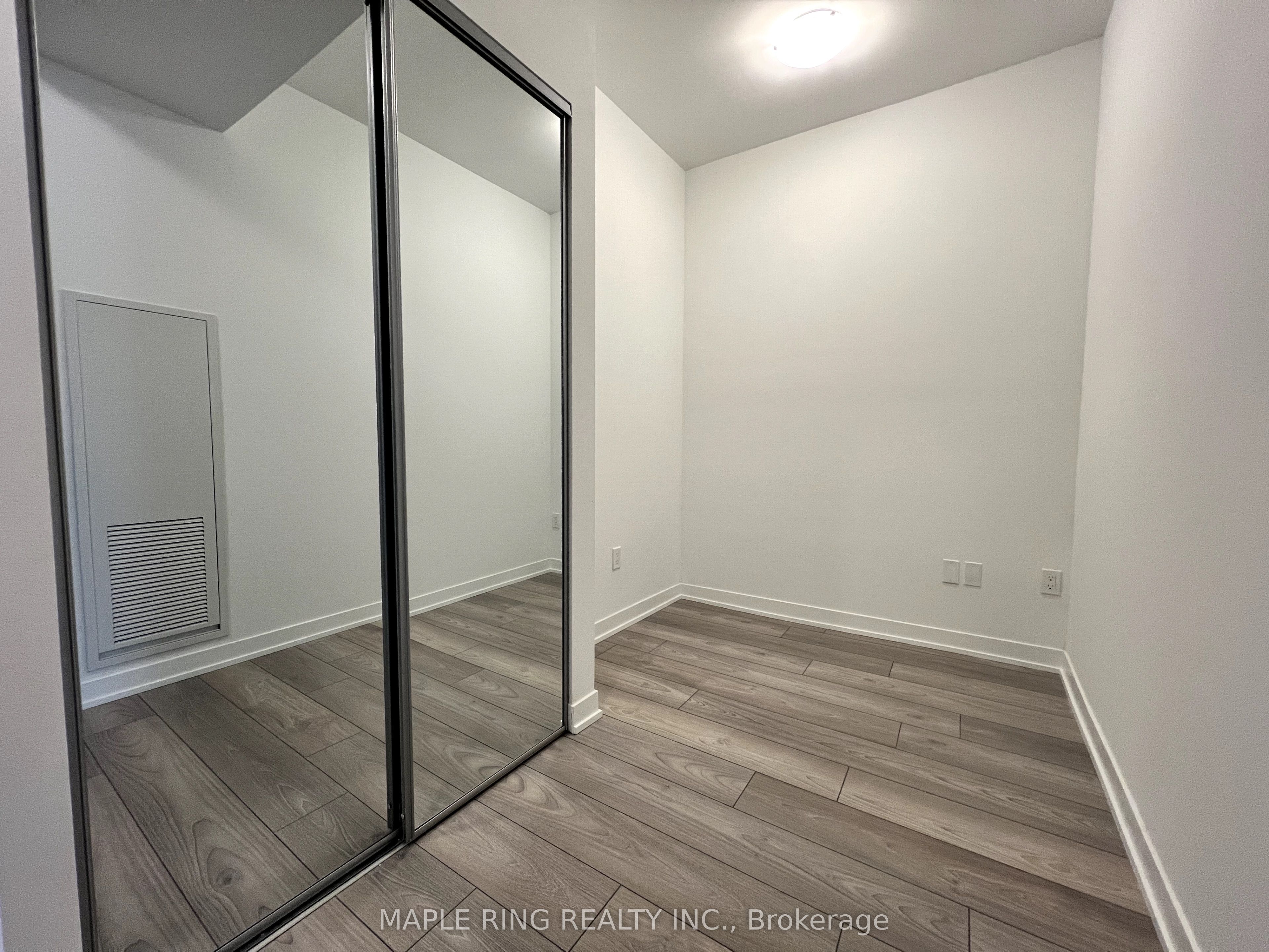 474 Caldari Road 311 Property Photo 2