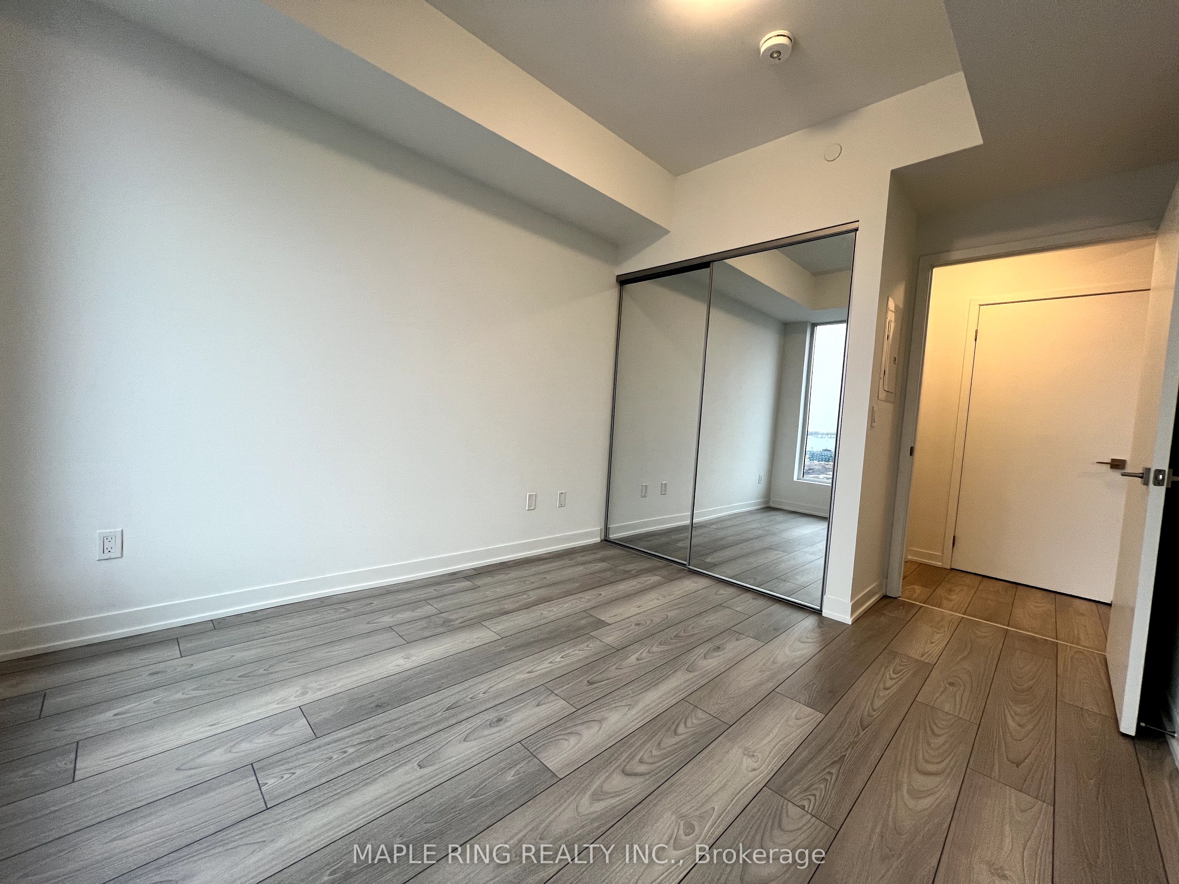 474 Caldari Road 311 Property Photo 6