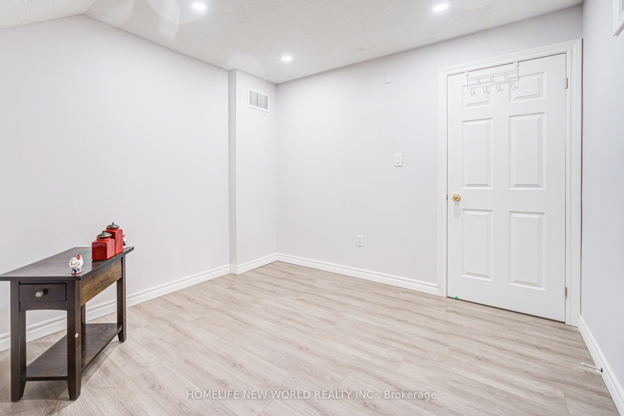 15 Cornell Meadows Avenue A206 Property Photo 27