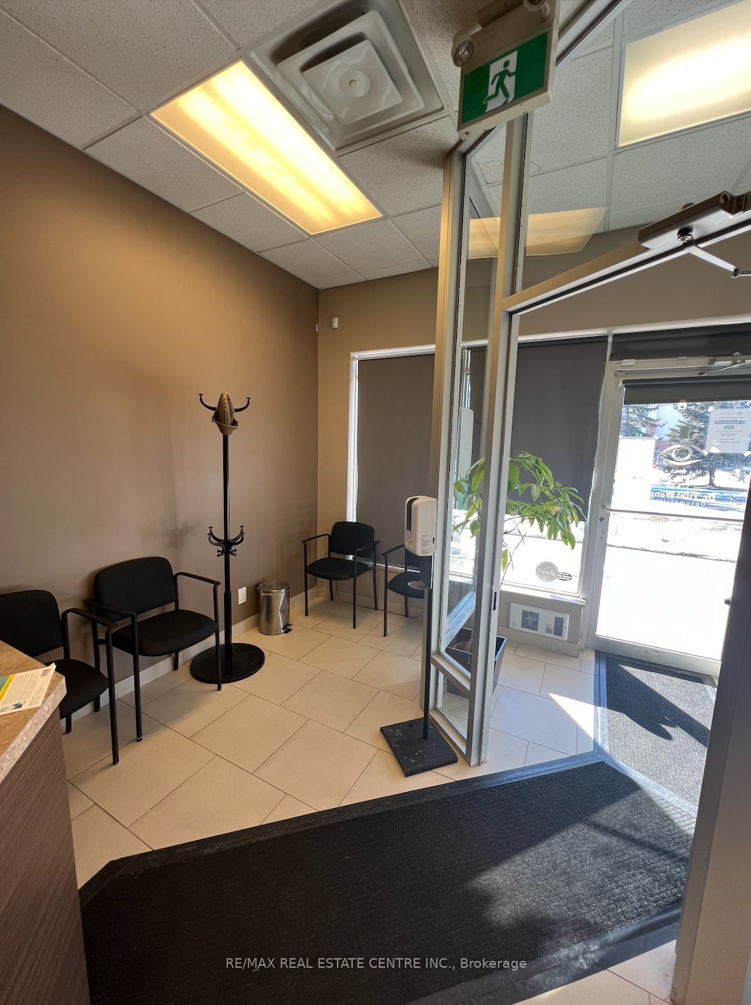 #7 - 5 Swan Lake Boulevard Property Photo 14