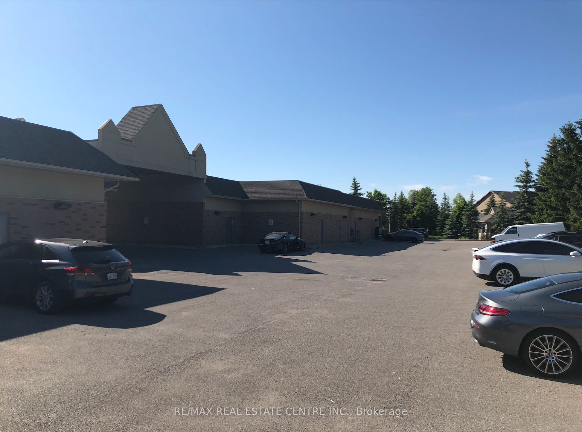 #7 - 5 Swan Lake Boulevard Property Photo 29