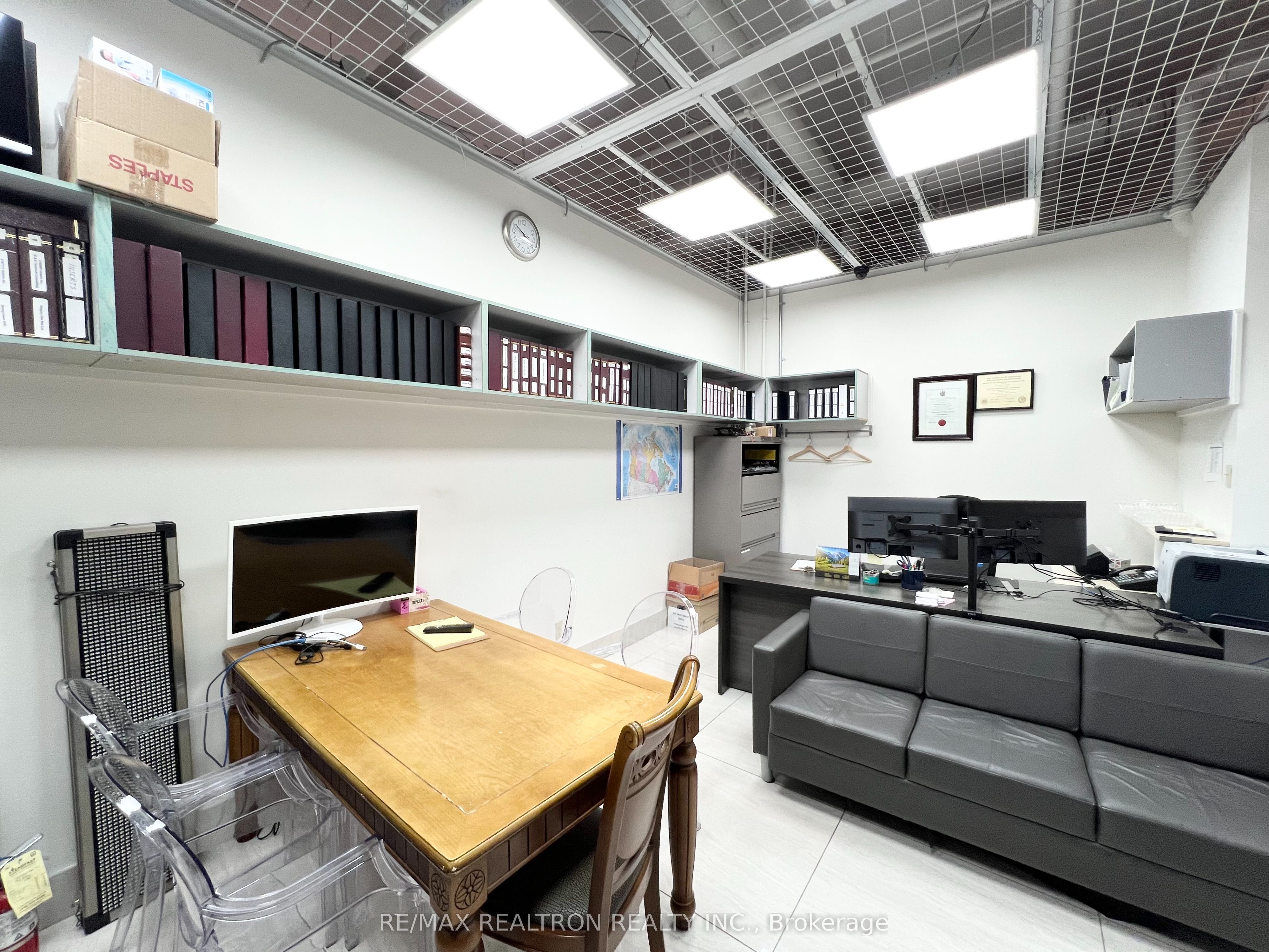 #159 - 7181 Yonge Street Property Photo 2