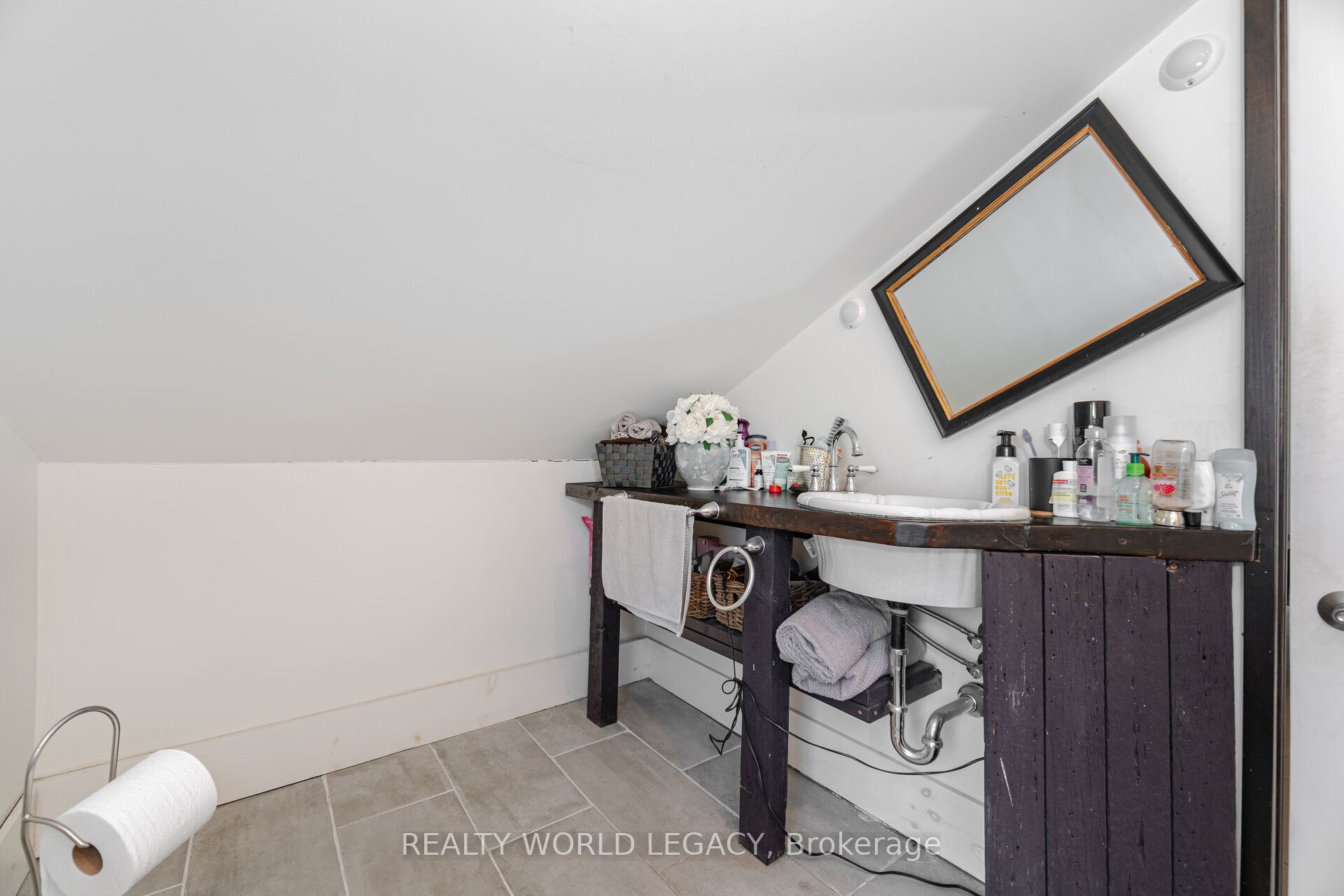 7 Jerman Street Property Photo 35
