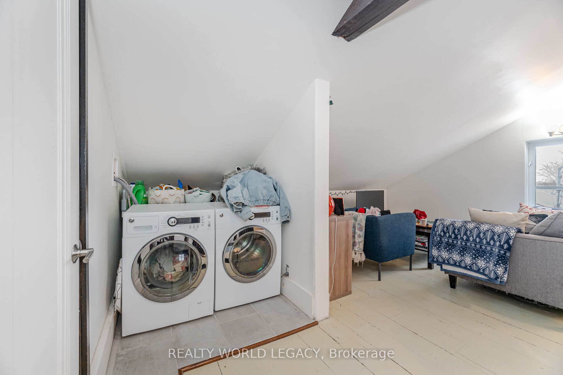 7 Jerman Street Property Photo 37