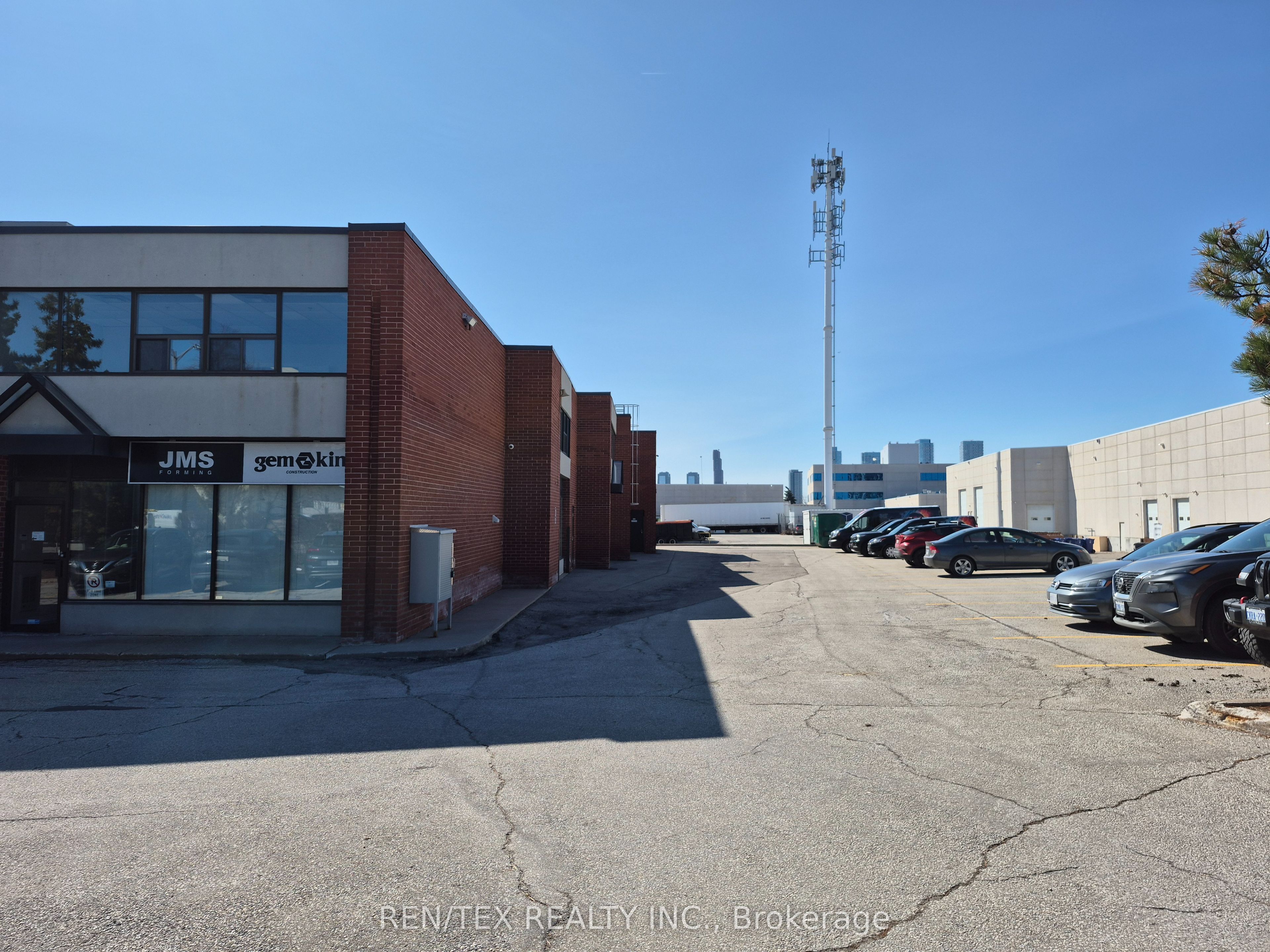 #1 - 25 Edilcan Drive Property Photo 2