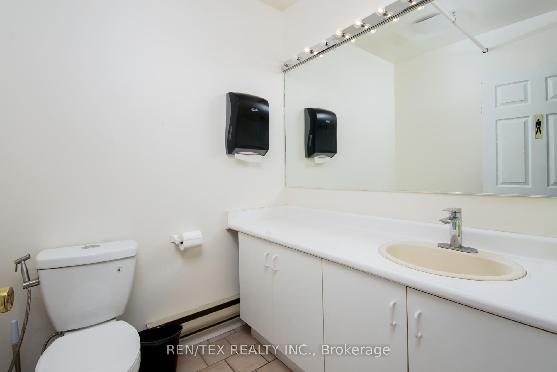 #1 - 25 Edilcan Drive Property Photo 16