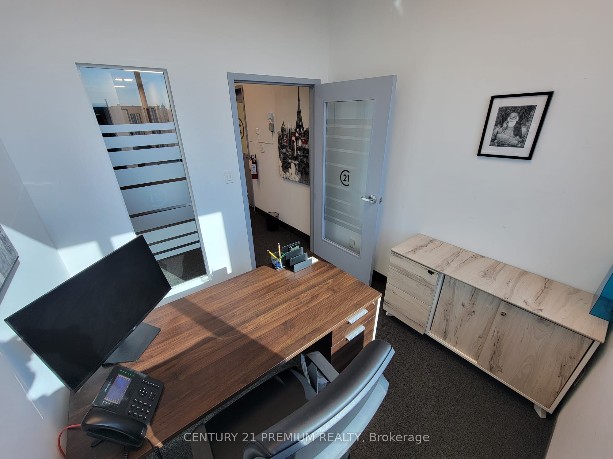 #unit#14 Room 01 - 661 Chrislea Road Property Photo 4