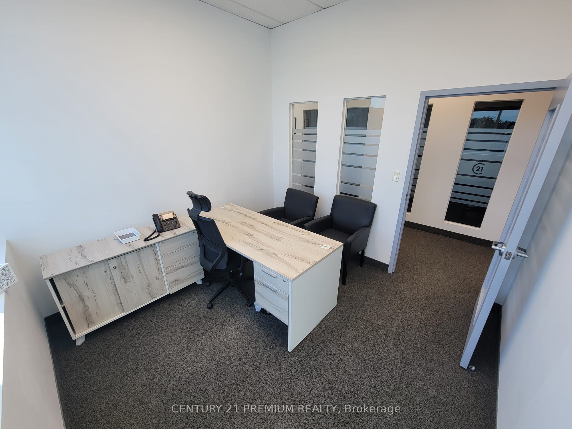 #unit#14 Room 01 - 661 Chrislea Road Property Photo 6