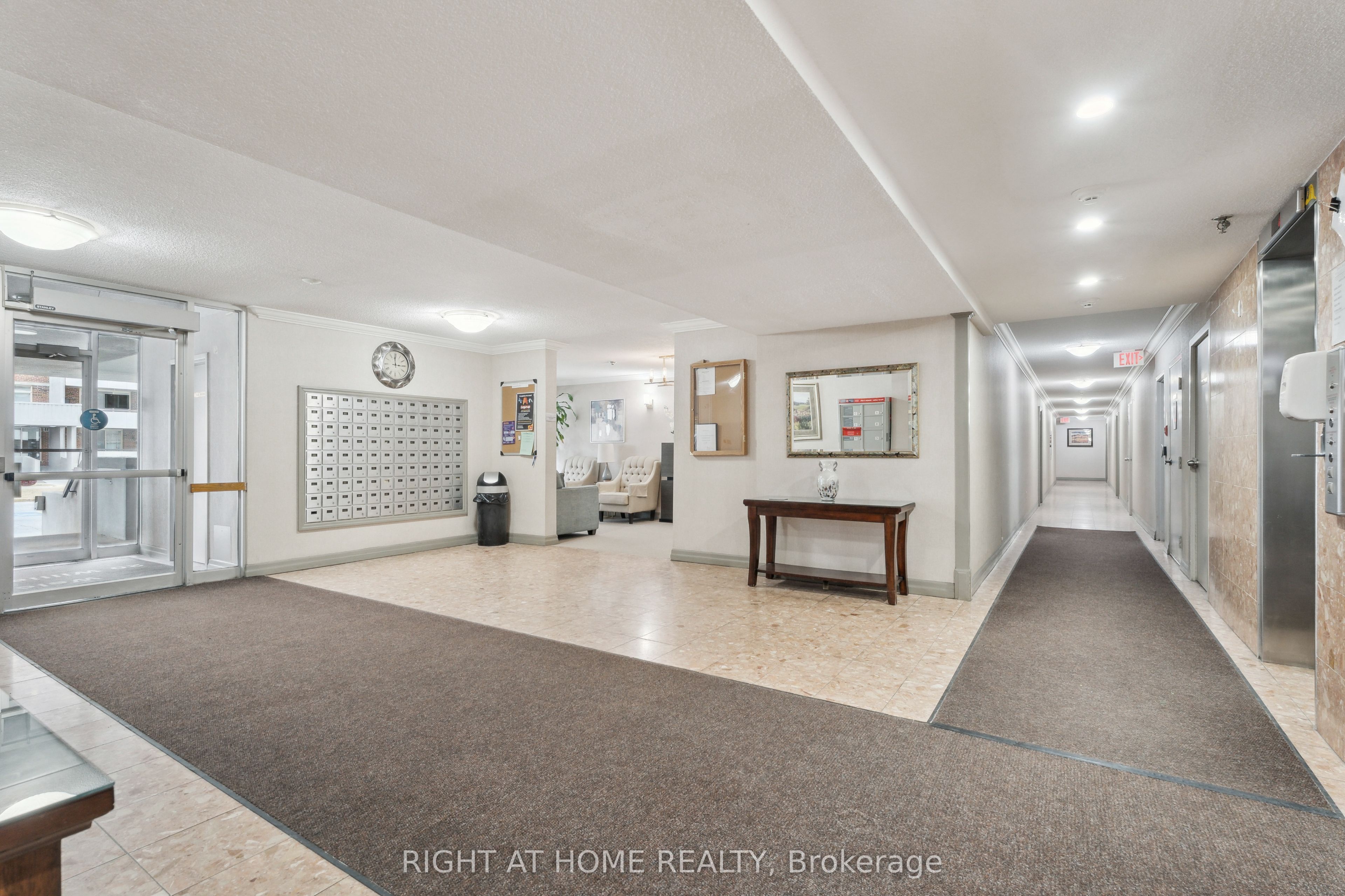 20 William Roe Boulevard 307 Property Photo 16