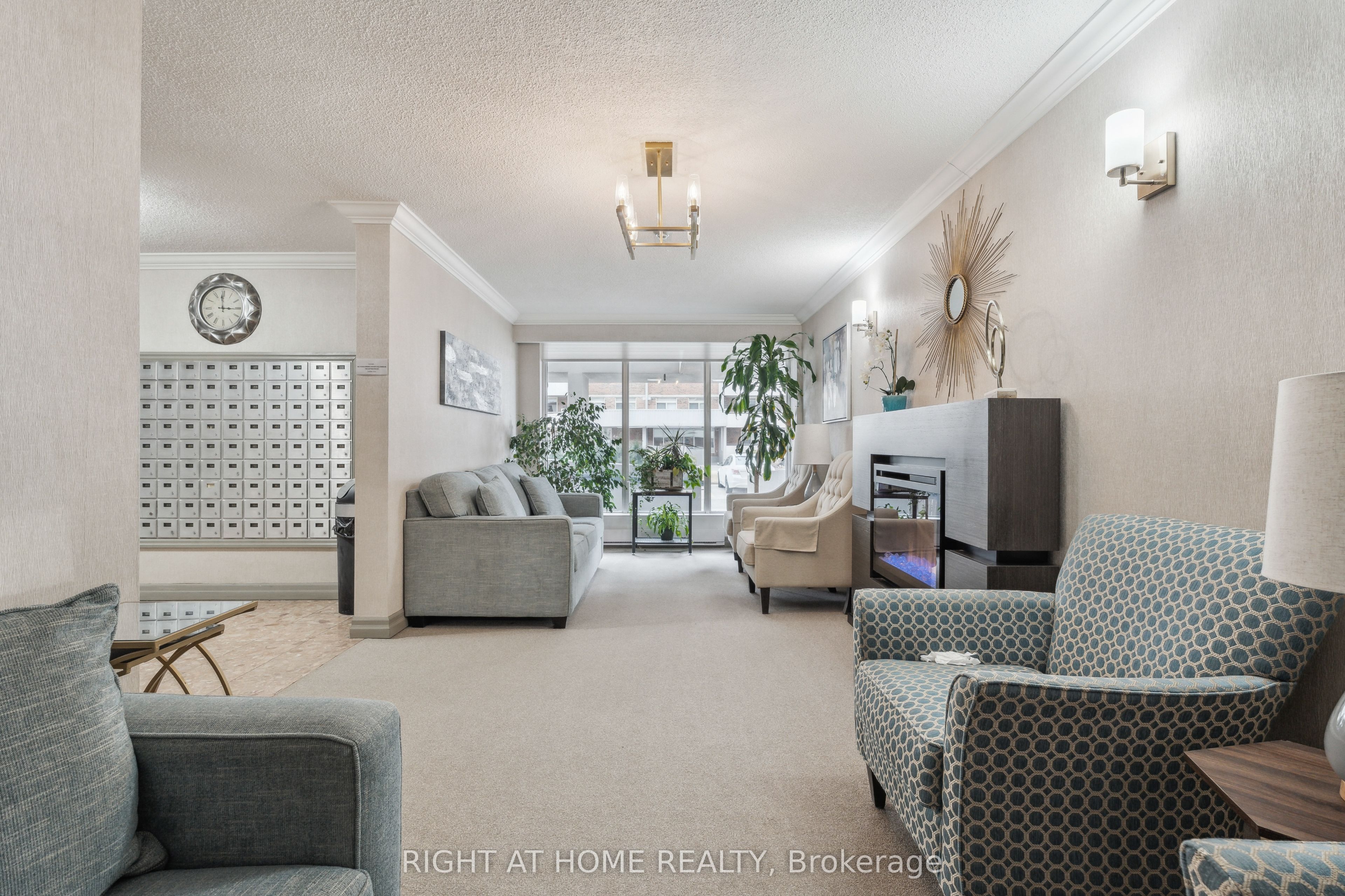 20 William Roe Boulevard 307 Property Photo 18