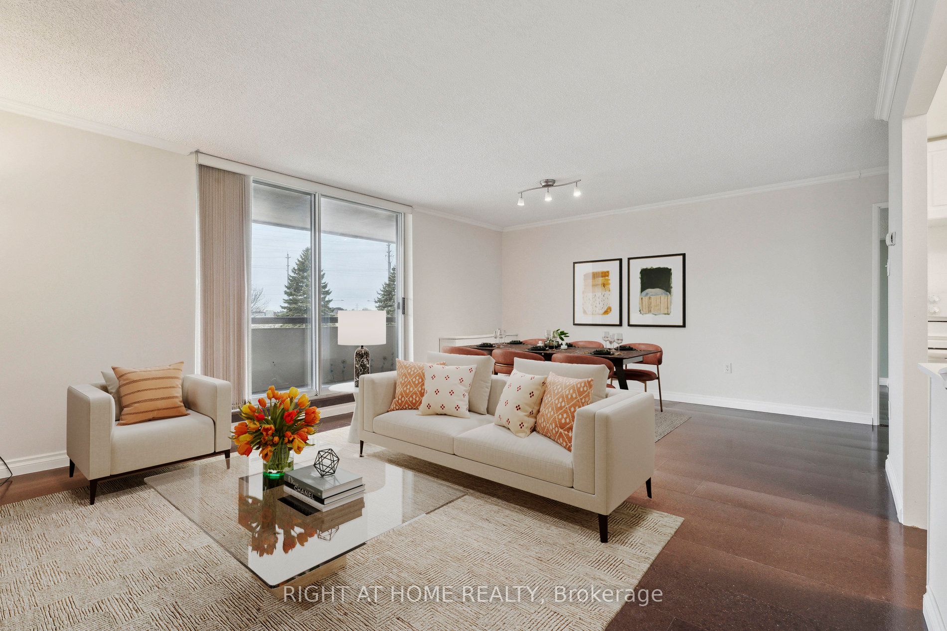 20 William Roe Boulevard 307 Property Photo 21