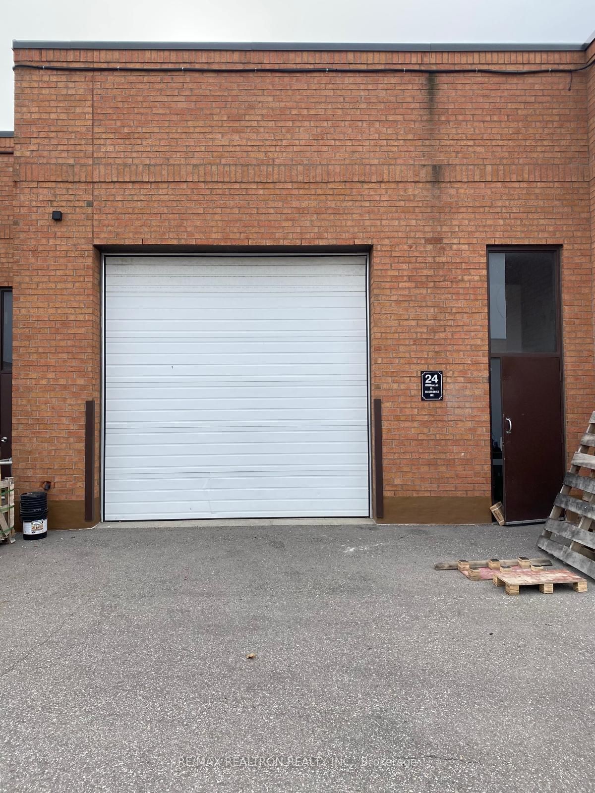 #24 - 200 Edgeley Boulevard Property Photo 12