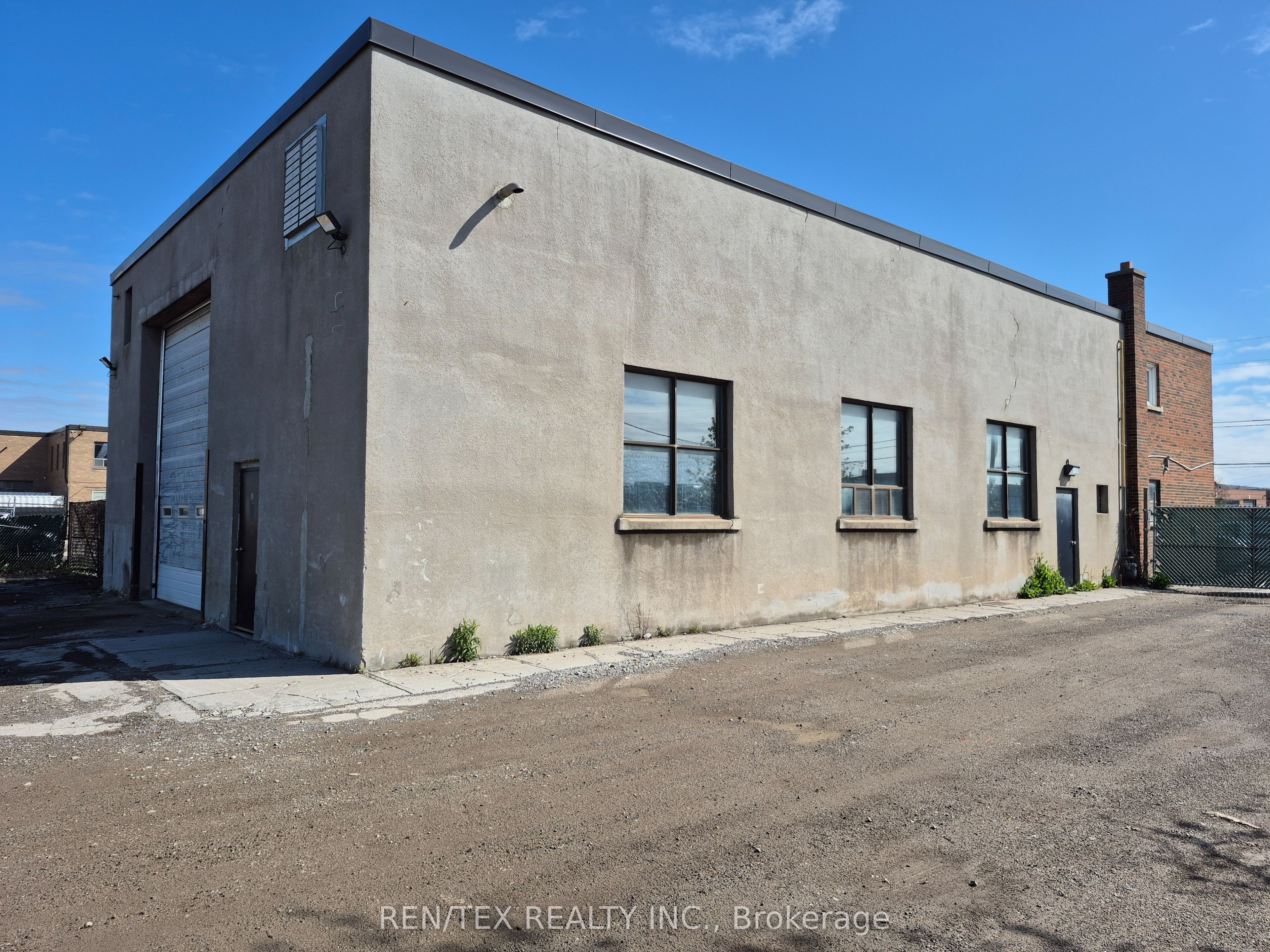 138 Creditstone Road Property Photo 12