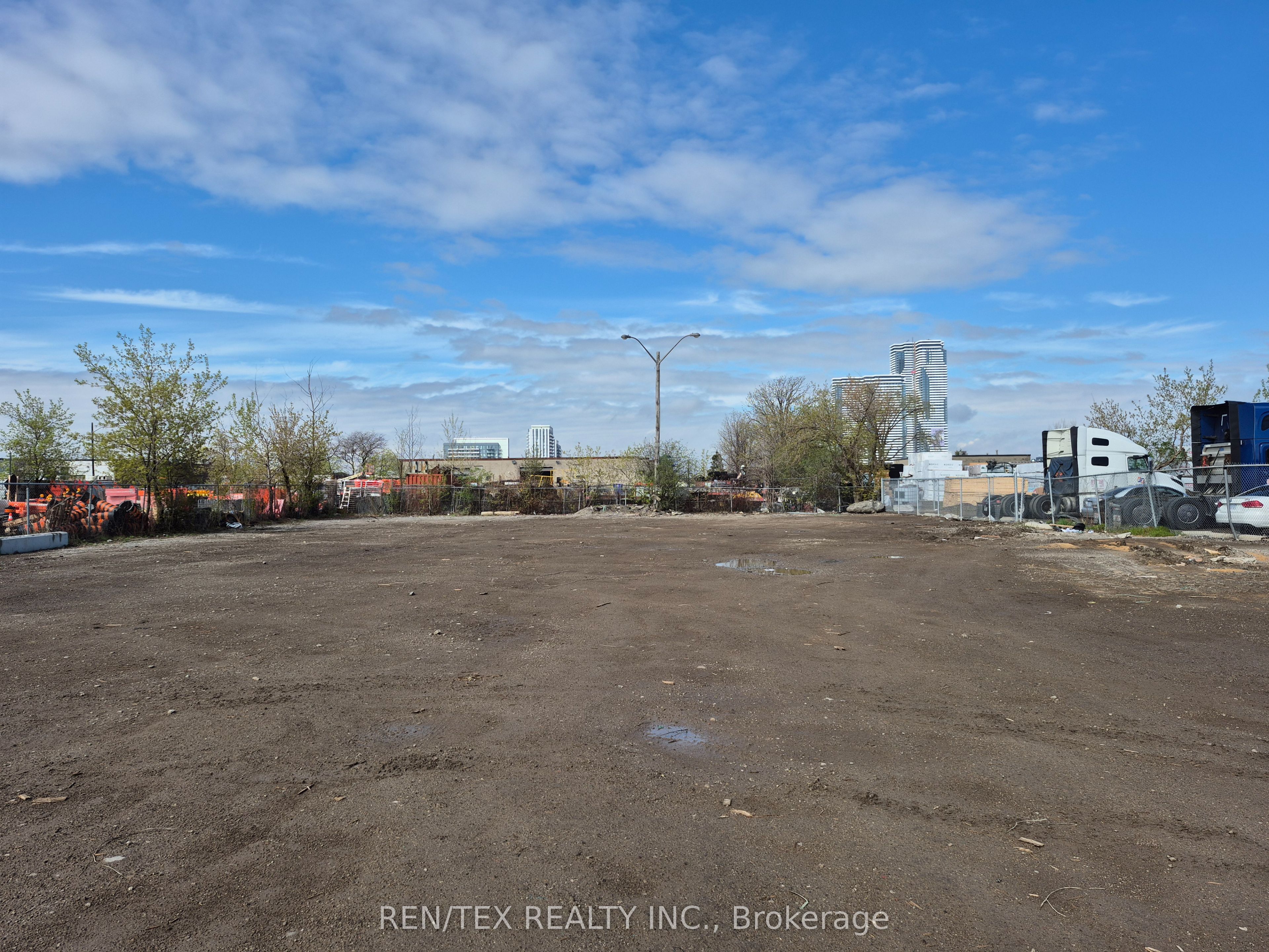 138 Creditstone Road Property Photo 16