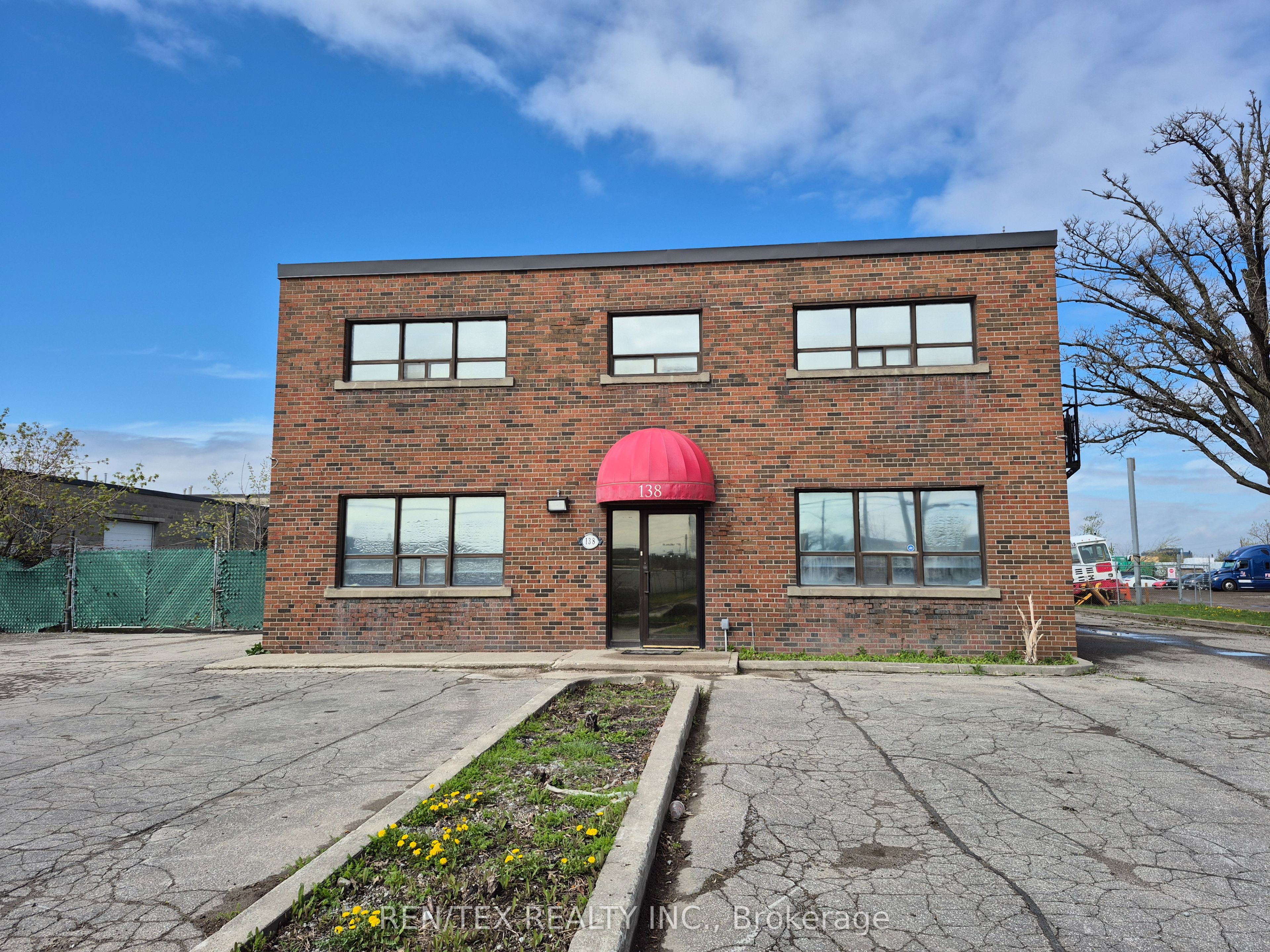 138 Creditstone Road Property Photo 20