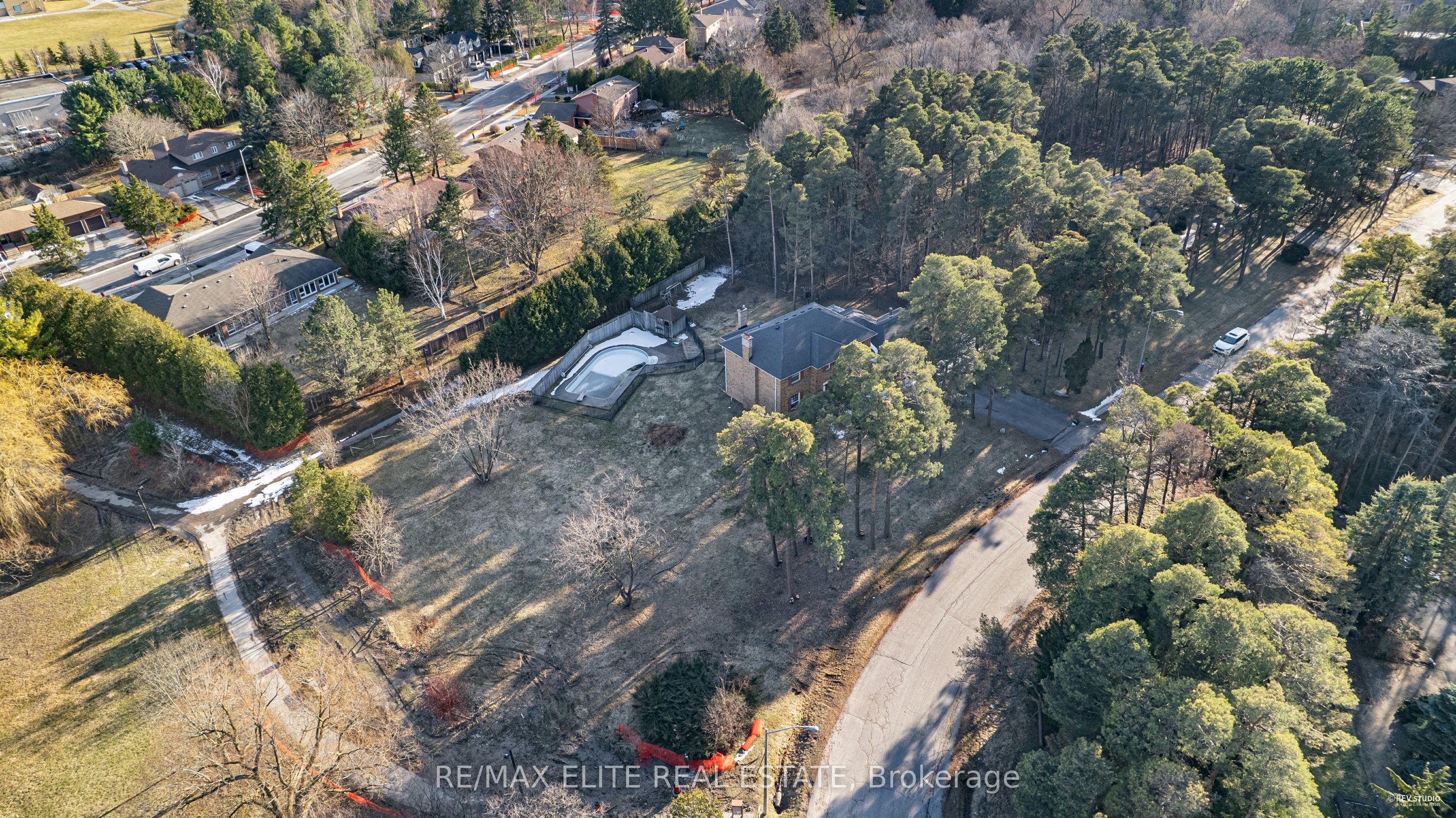 30 Cynthia Crescent Property Photo 18